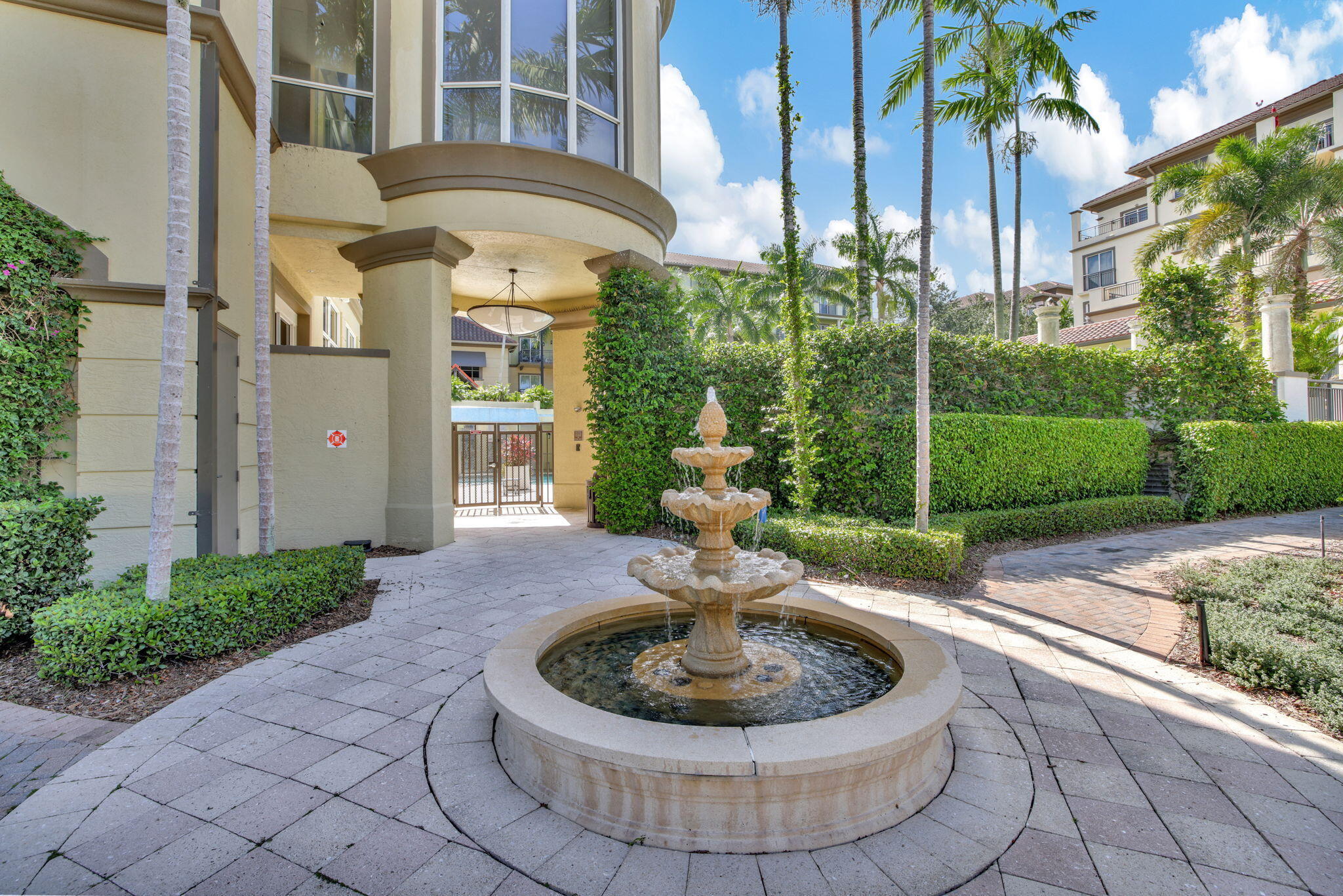 WILTON STATION RES CONDO - Residential