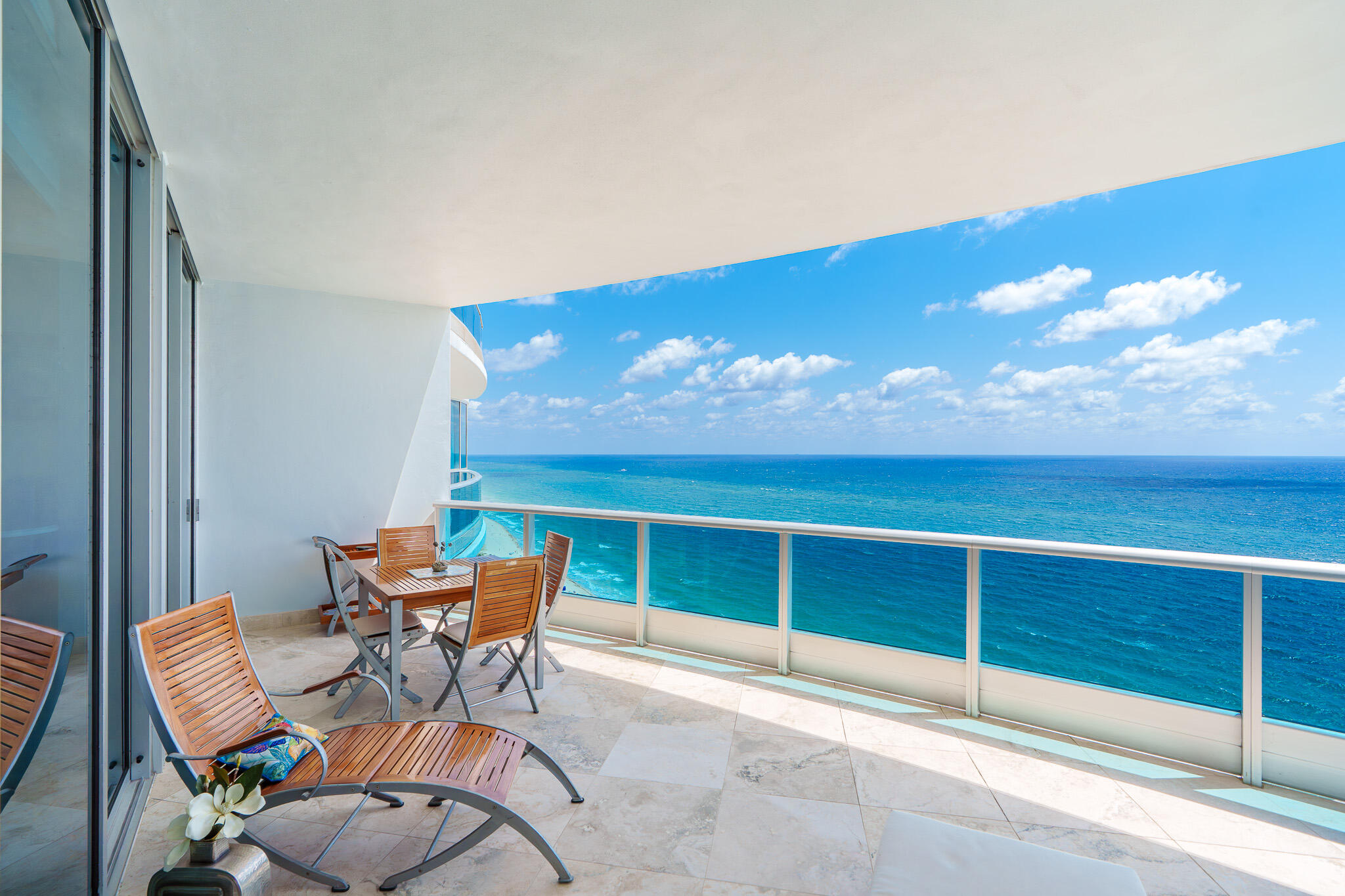 AQUAZUL CONDO - Residential
