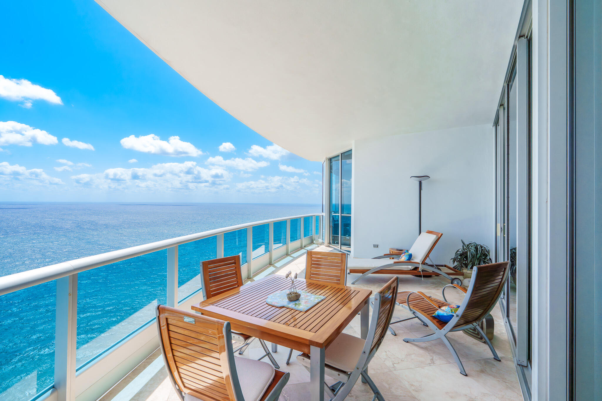 AQUAZUL CONDO - Residential