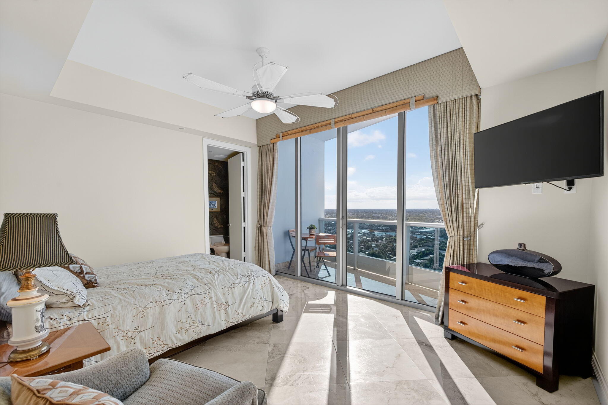 AQUAZUL CONDO - Residential