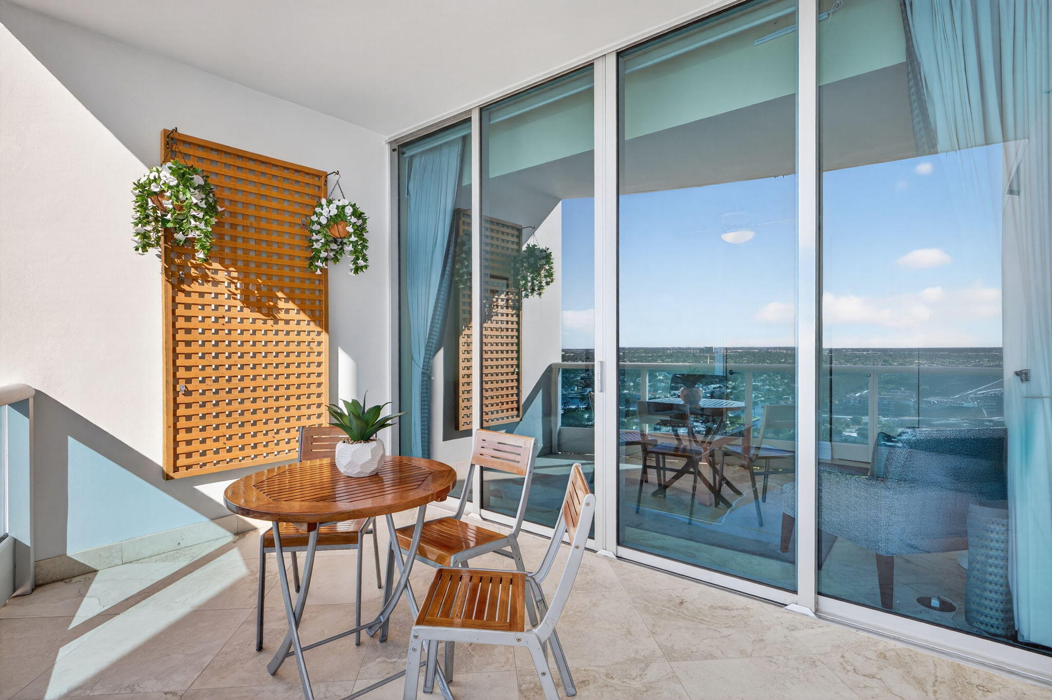 AQUAZUL CONDO - Residential