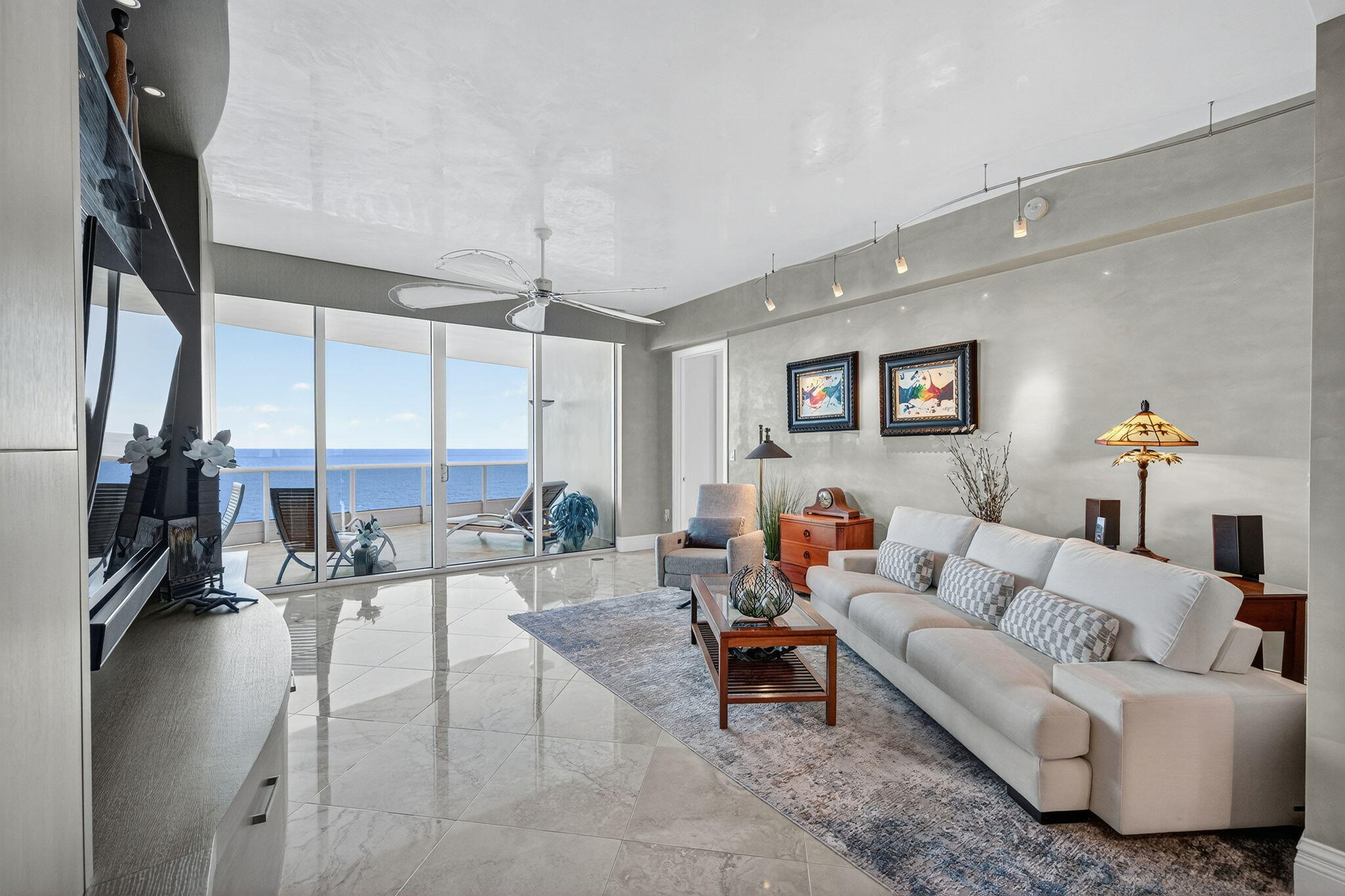 AQUAZUL CONDO - Residential