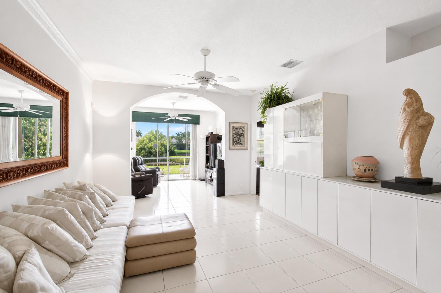 MAJESTIC ISLES - Residential
