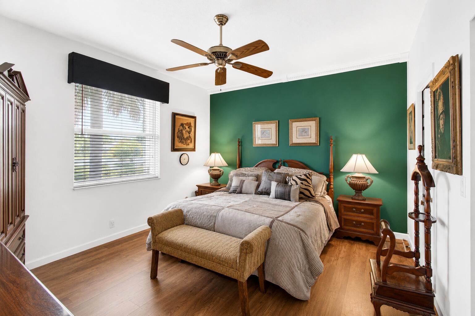 MAJESTIC ISLES - Residential