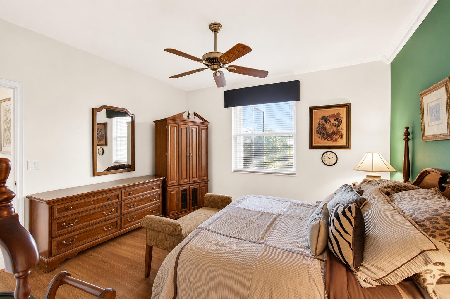 MAJESTIC ISLES - Residential
