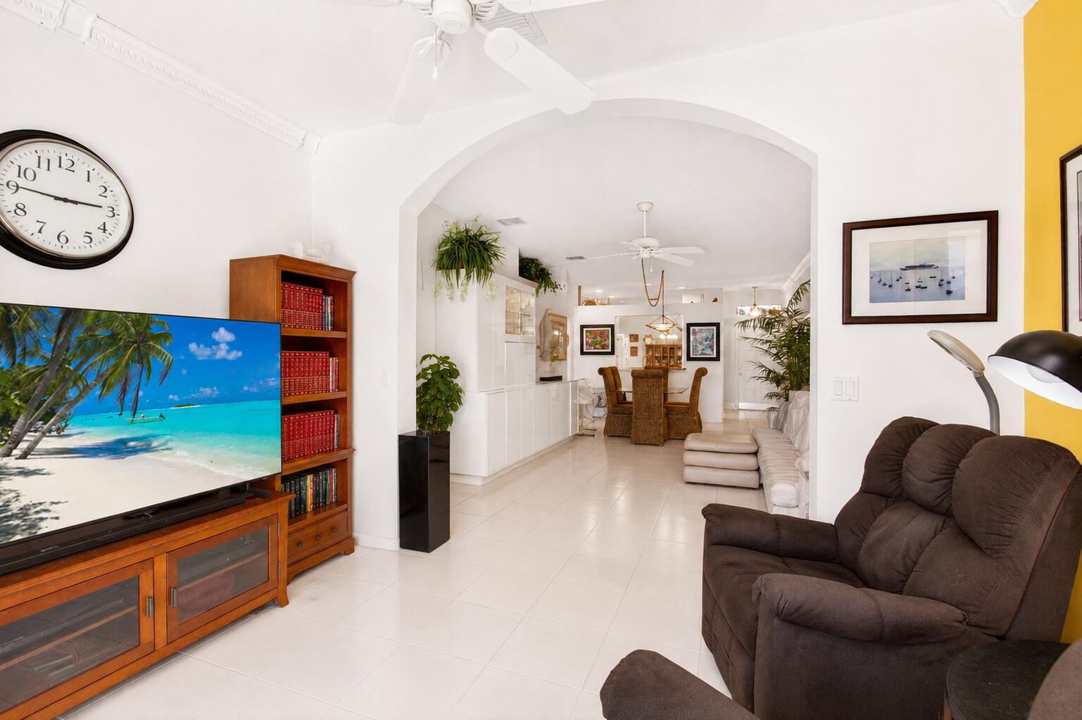 MAJESTIC ISLES - Residential