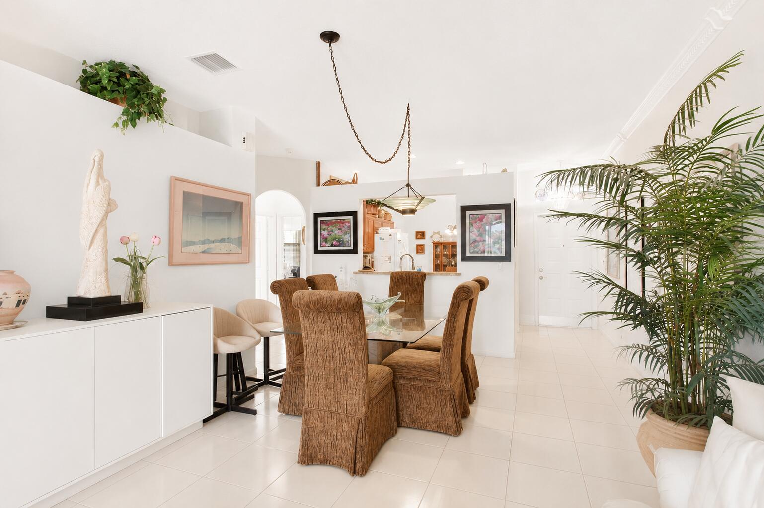 MAJESTIC ISLES - Residential