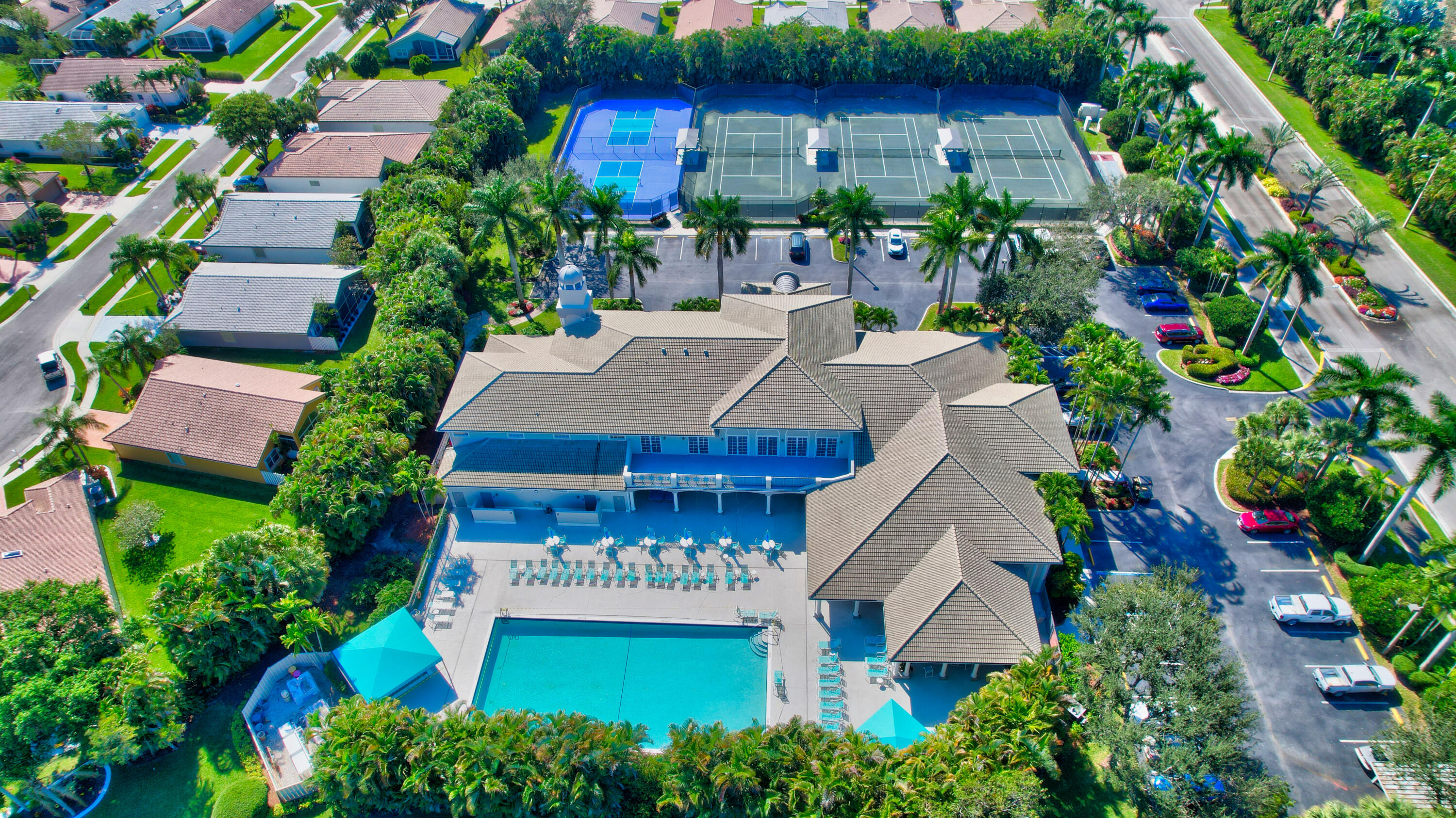 MAJESTIC ISLES - Residential