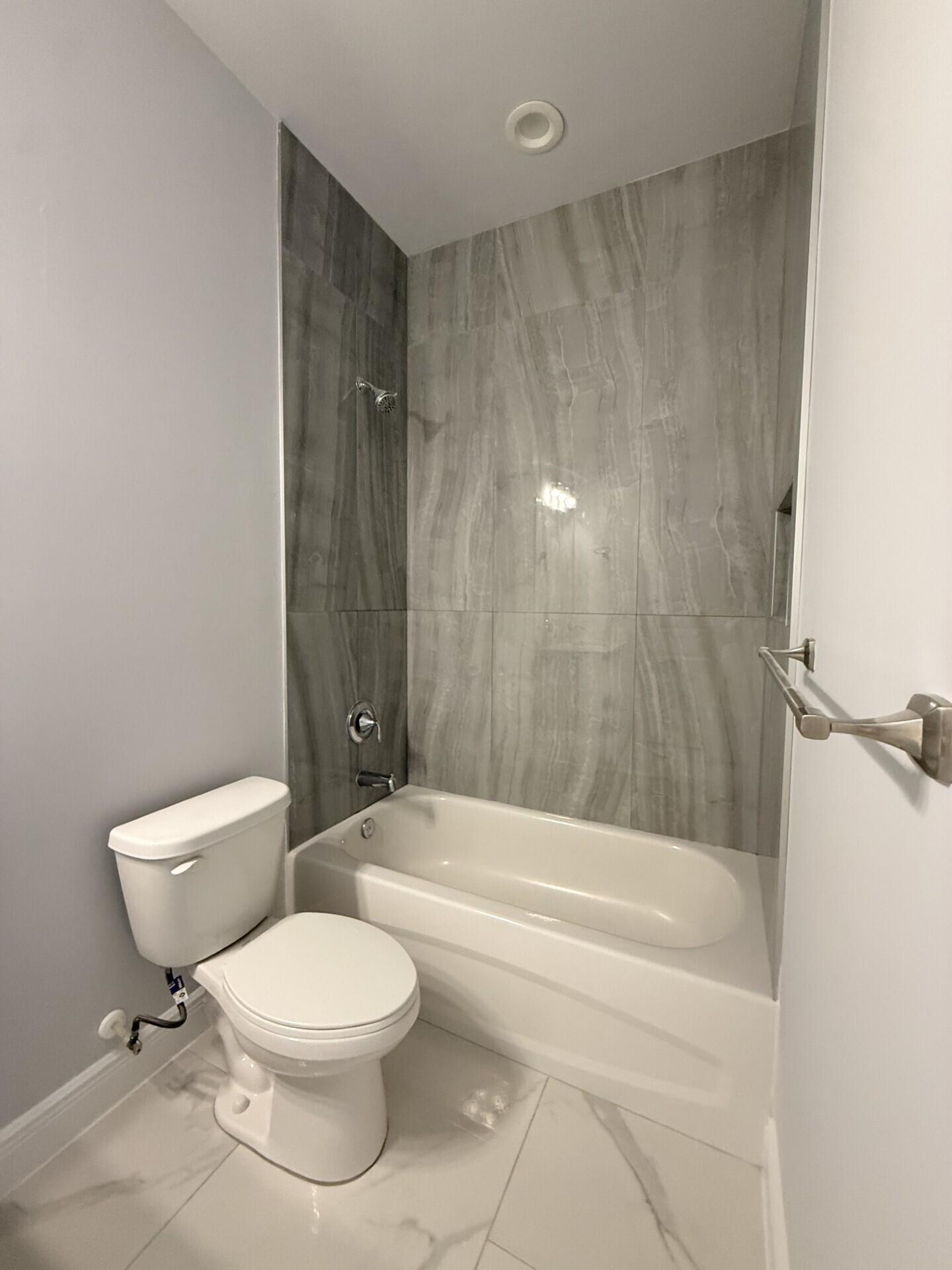 PORT ST LUCIE SECTION 44 - Residential Lease