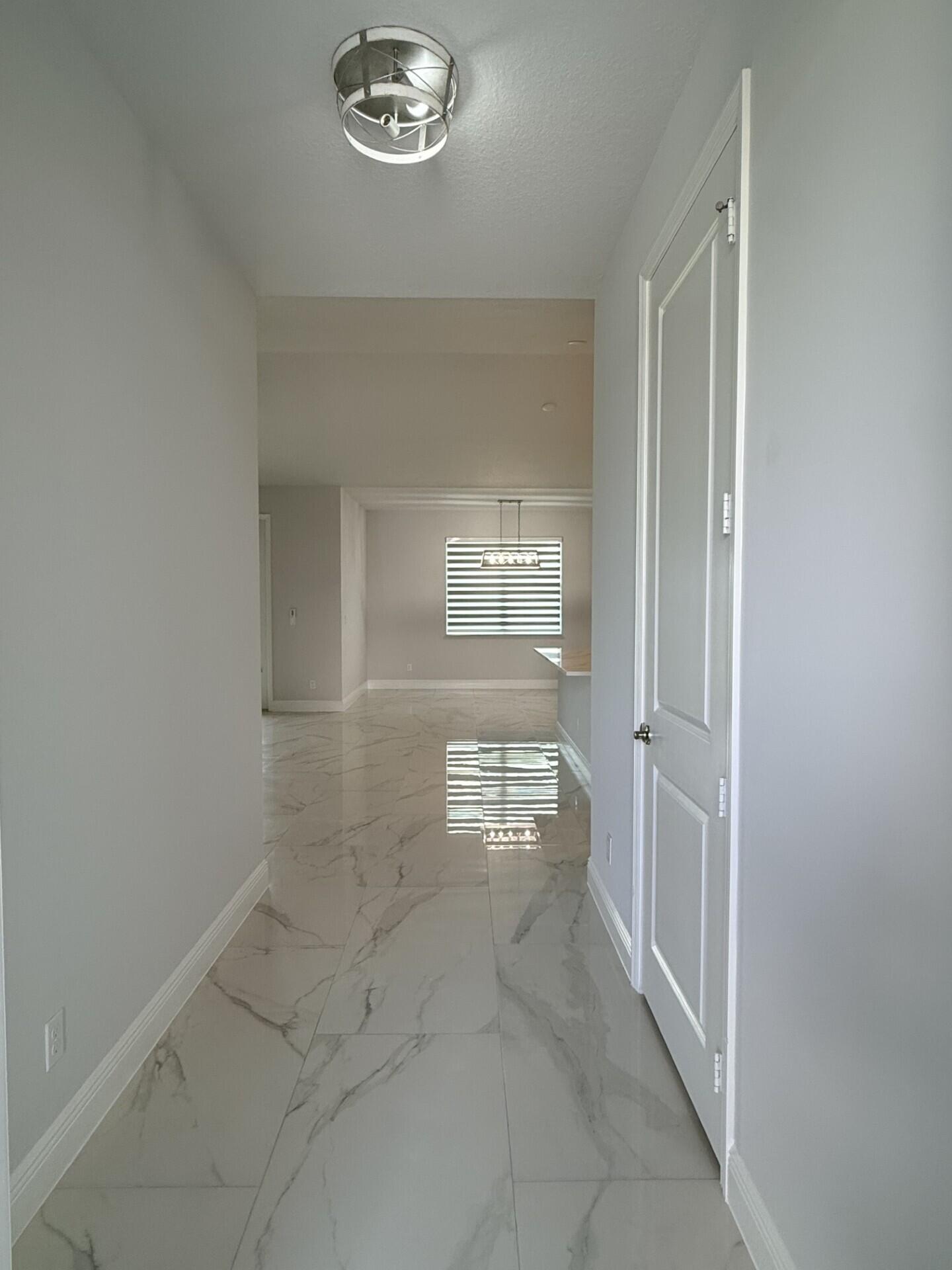 PORT ST LUCIE SECTION 44 - Residential Lease