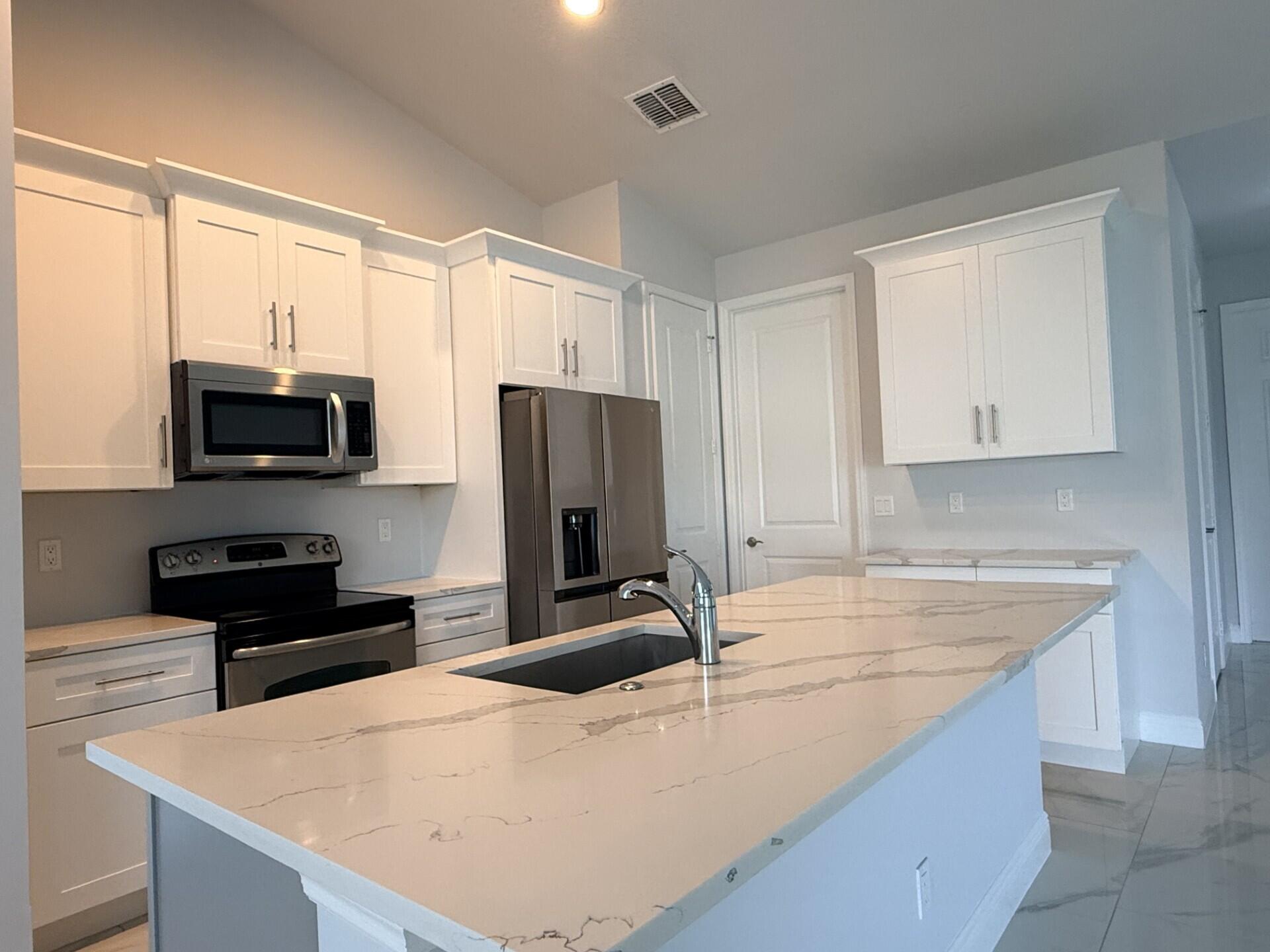 PORT ST LUCIE SECTION 44 - Residential Lease