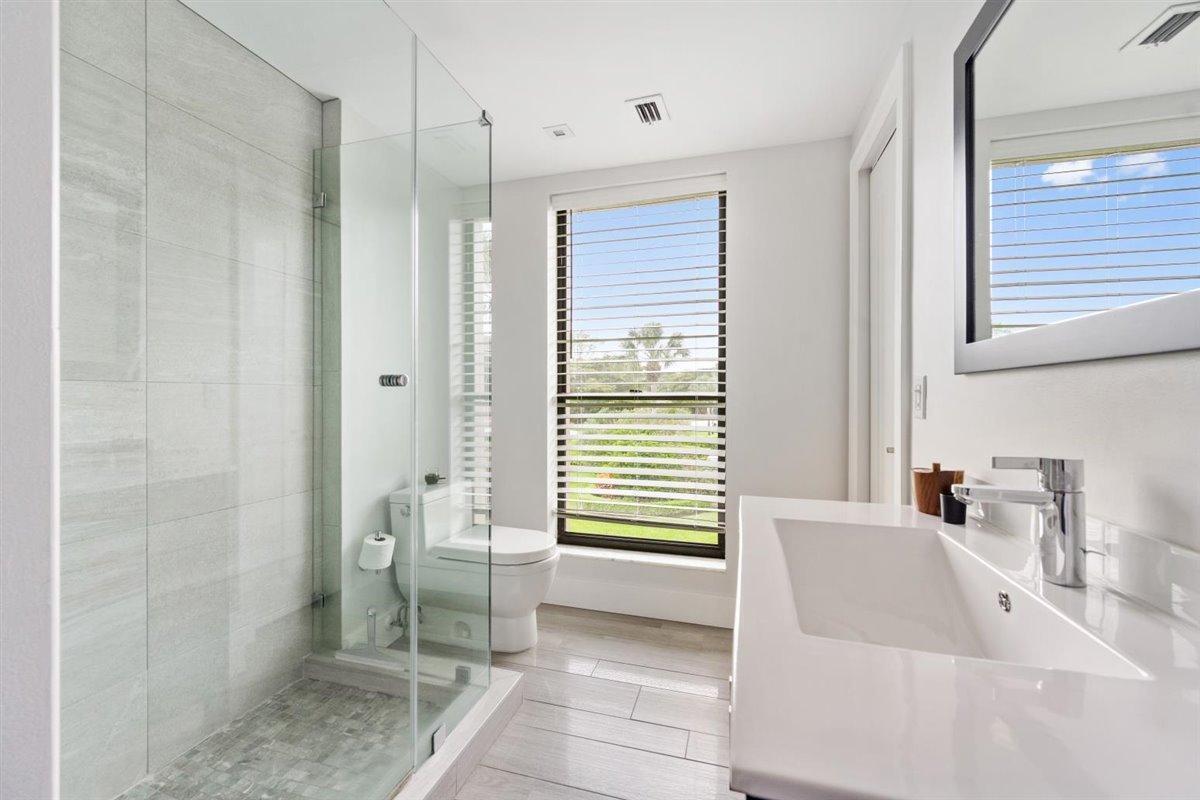 PEBBLEWOOD CONDO - Residential Lease