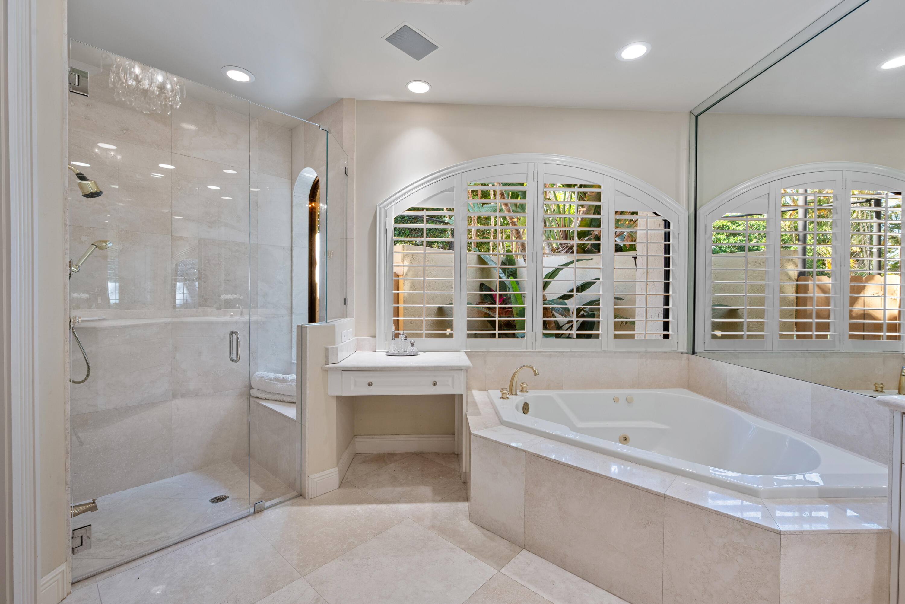 LONG LAKE ESTATES - Residential