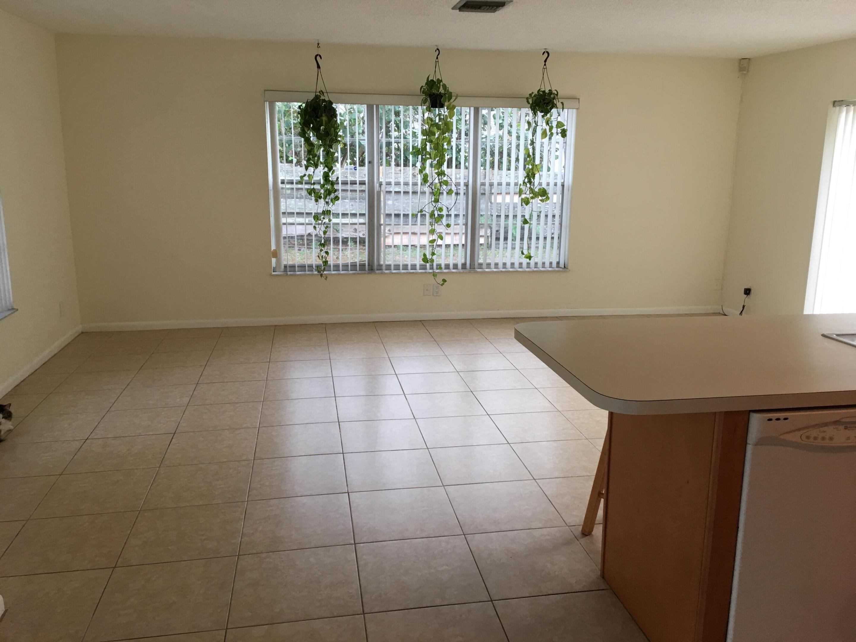 SANDCASTLE ESTATES - Residential Lease