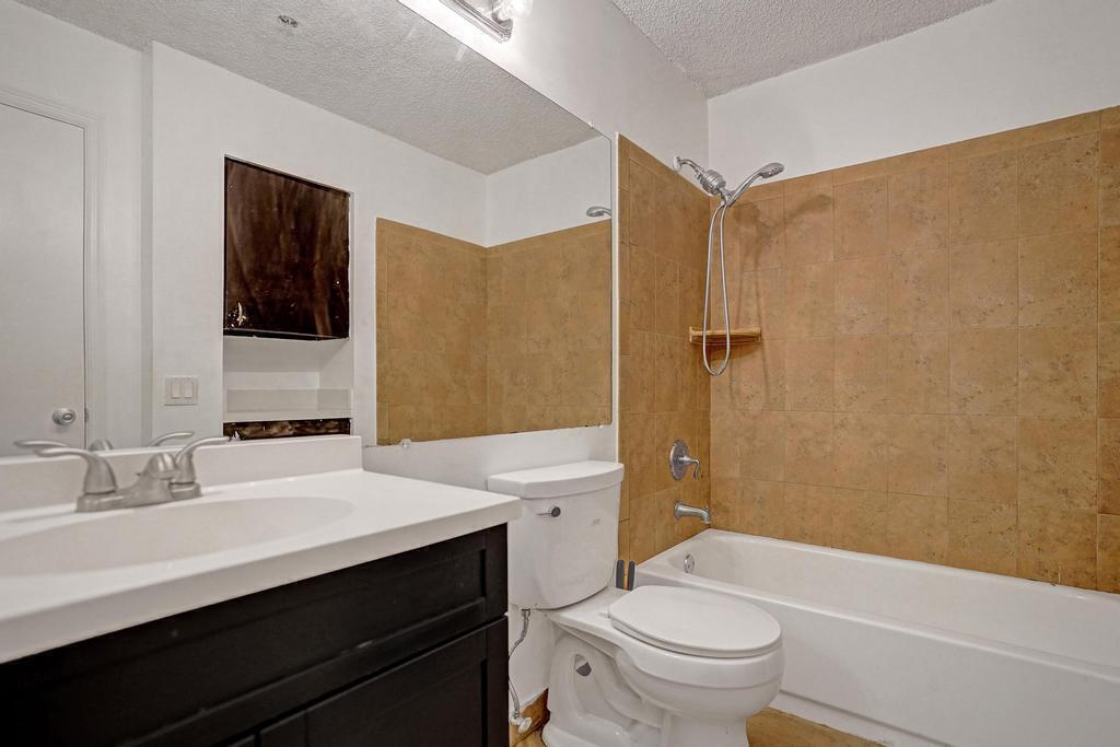BOYNTON LANDINGS CONDO - Residential