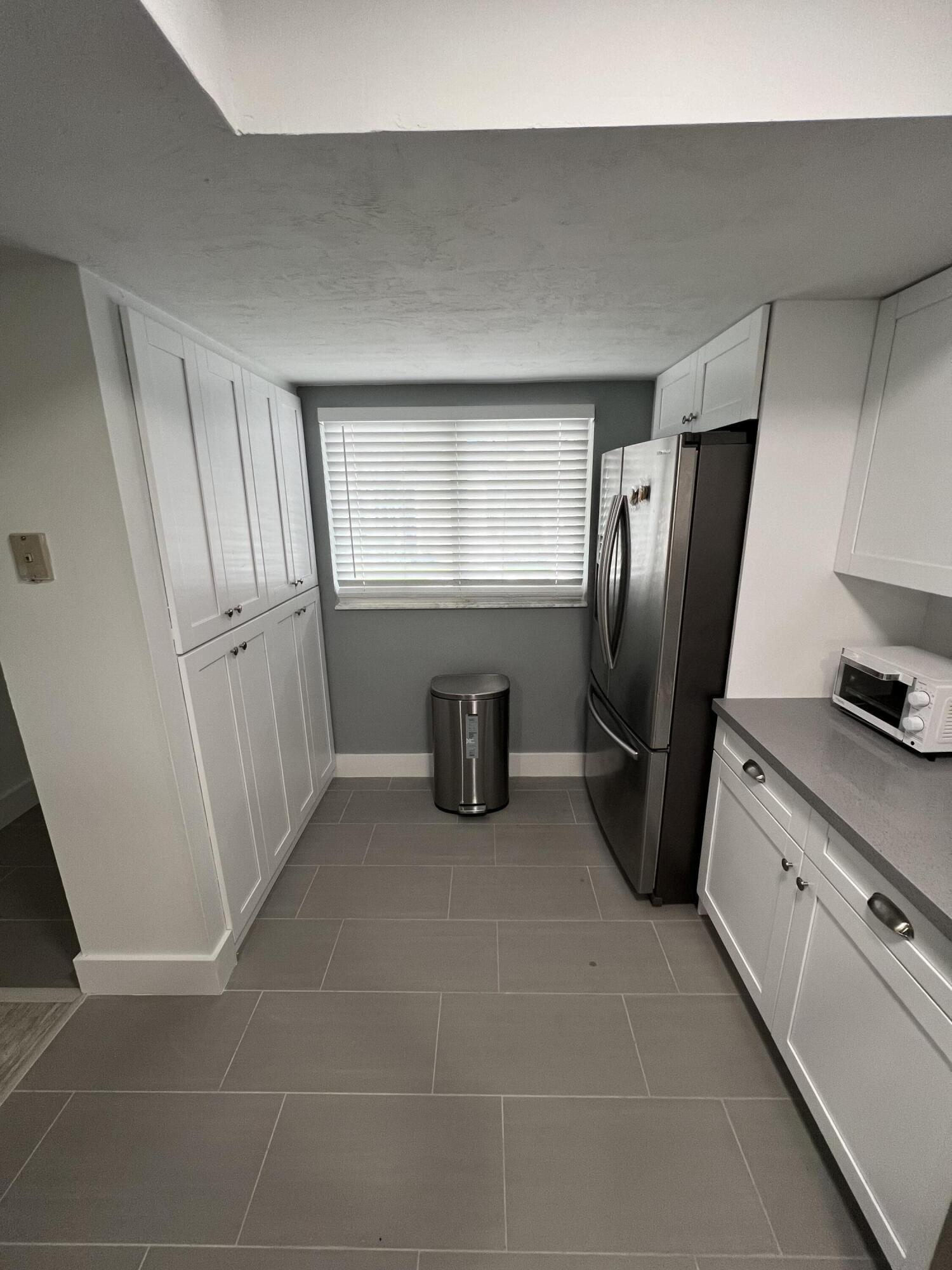 PALM BEACH TRACE - Residential Lease