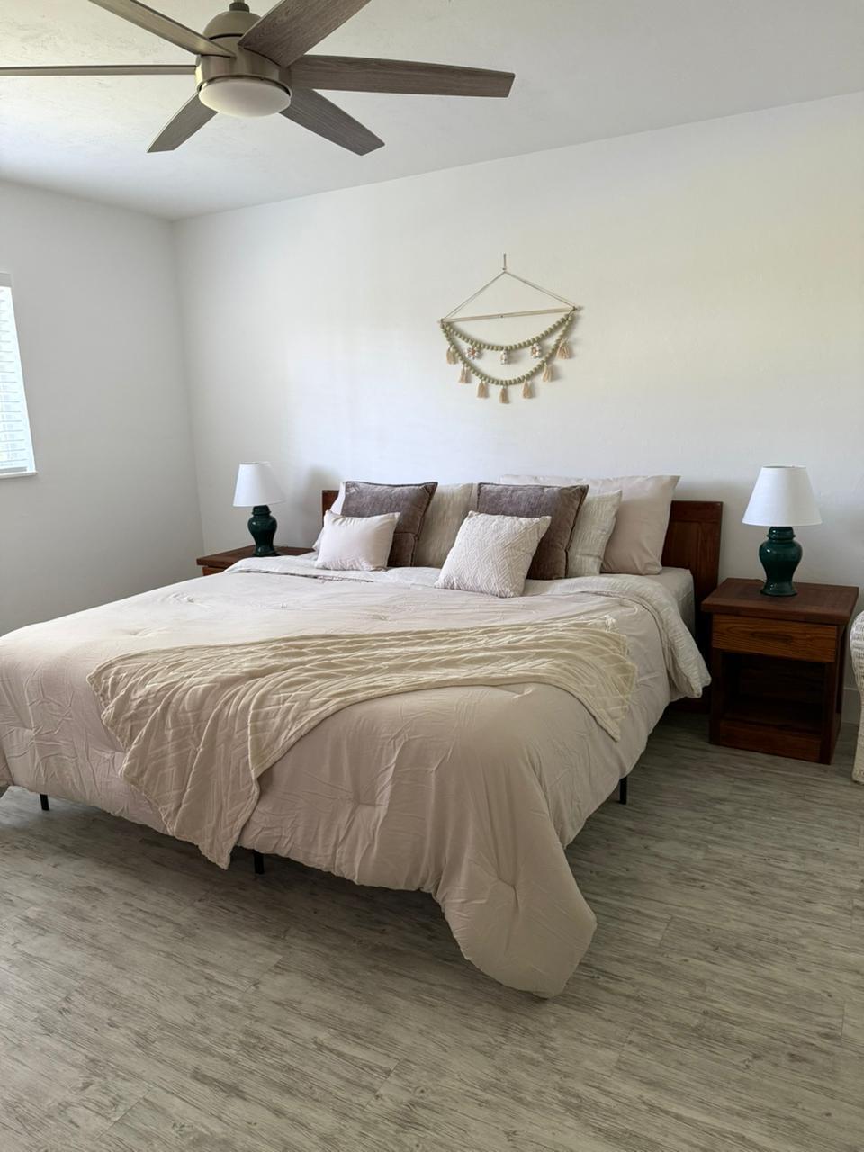 PALM BEACH TRACE - Residential Lease