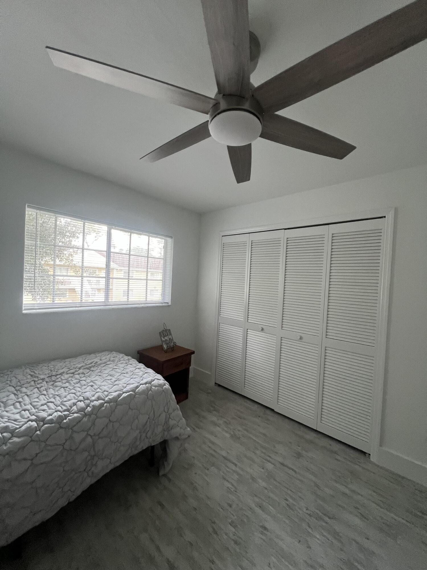 PALM BEACH TRACE - Residential Lease