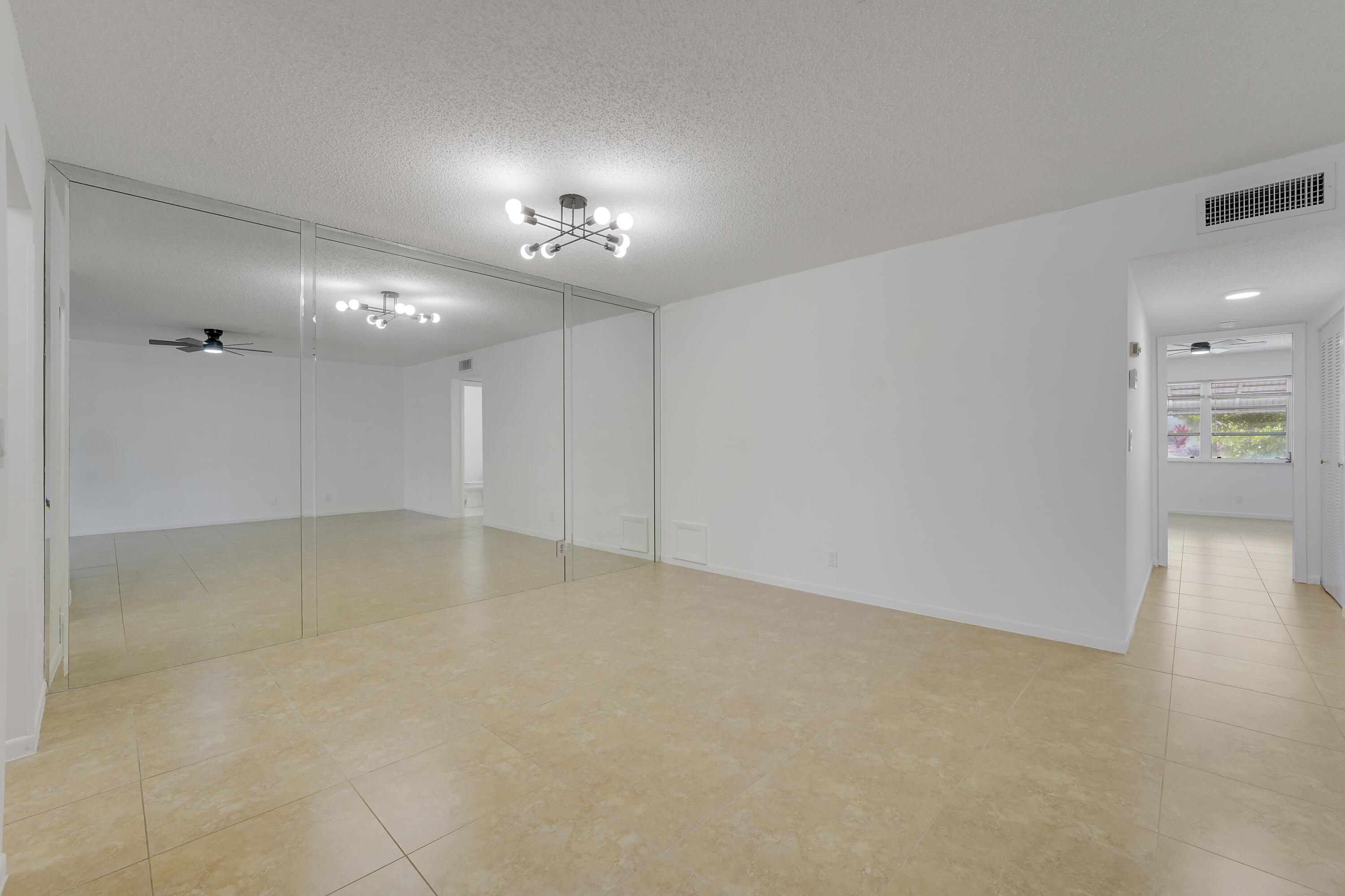 HIGH POINT OF DELRAY SEC 5 CONDO - Residential Lease