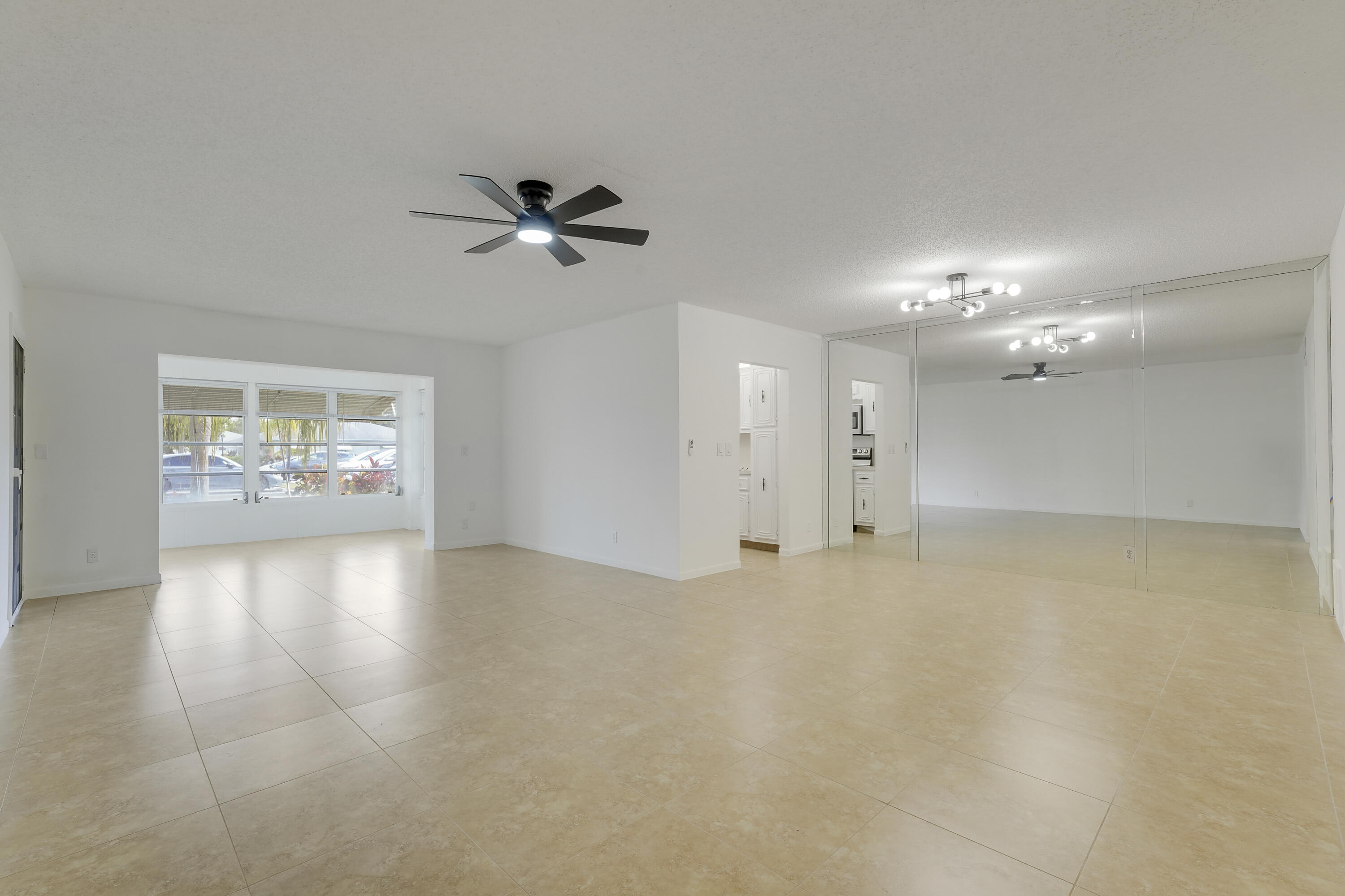 HIGH POINT OF DELRAY SEC 5 CONDO - Residential Lease