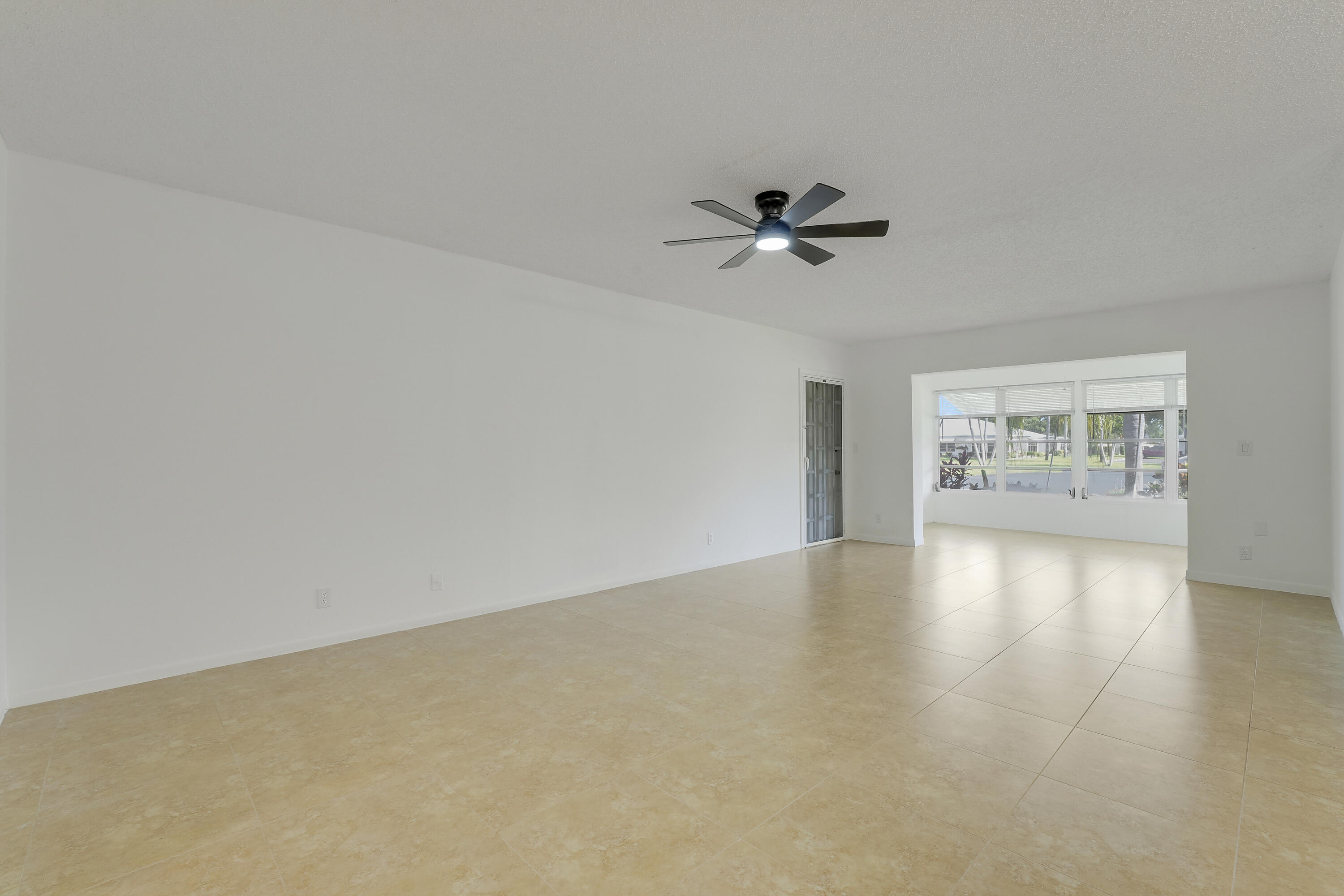 HIGH POINT OF DELRAY SEC 5 CONDO - Residential Lease