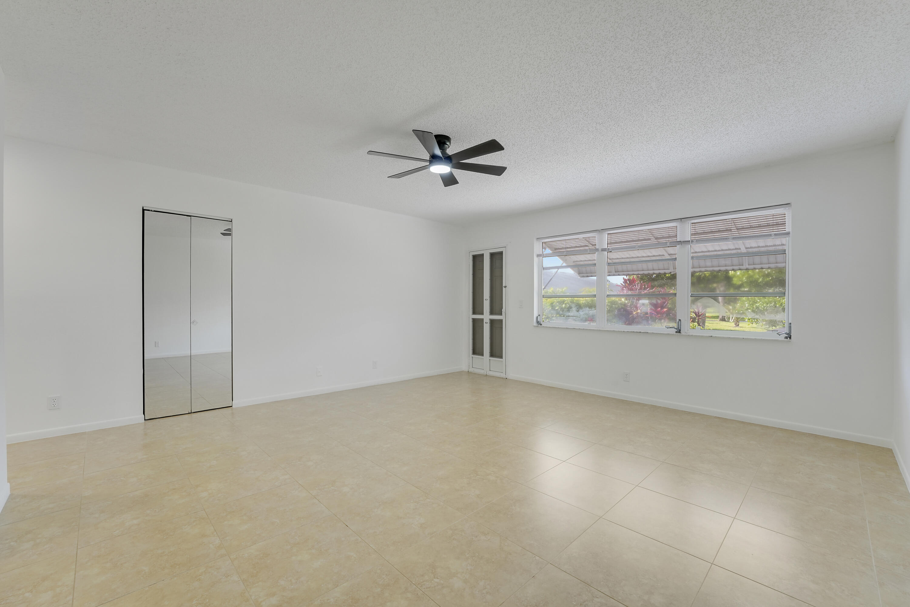 HIGH POINT OF DELRAY SEC 5 CONDO - Residential Lease