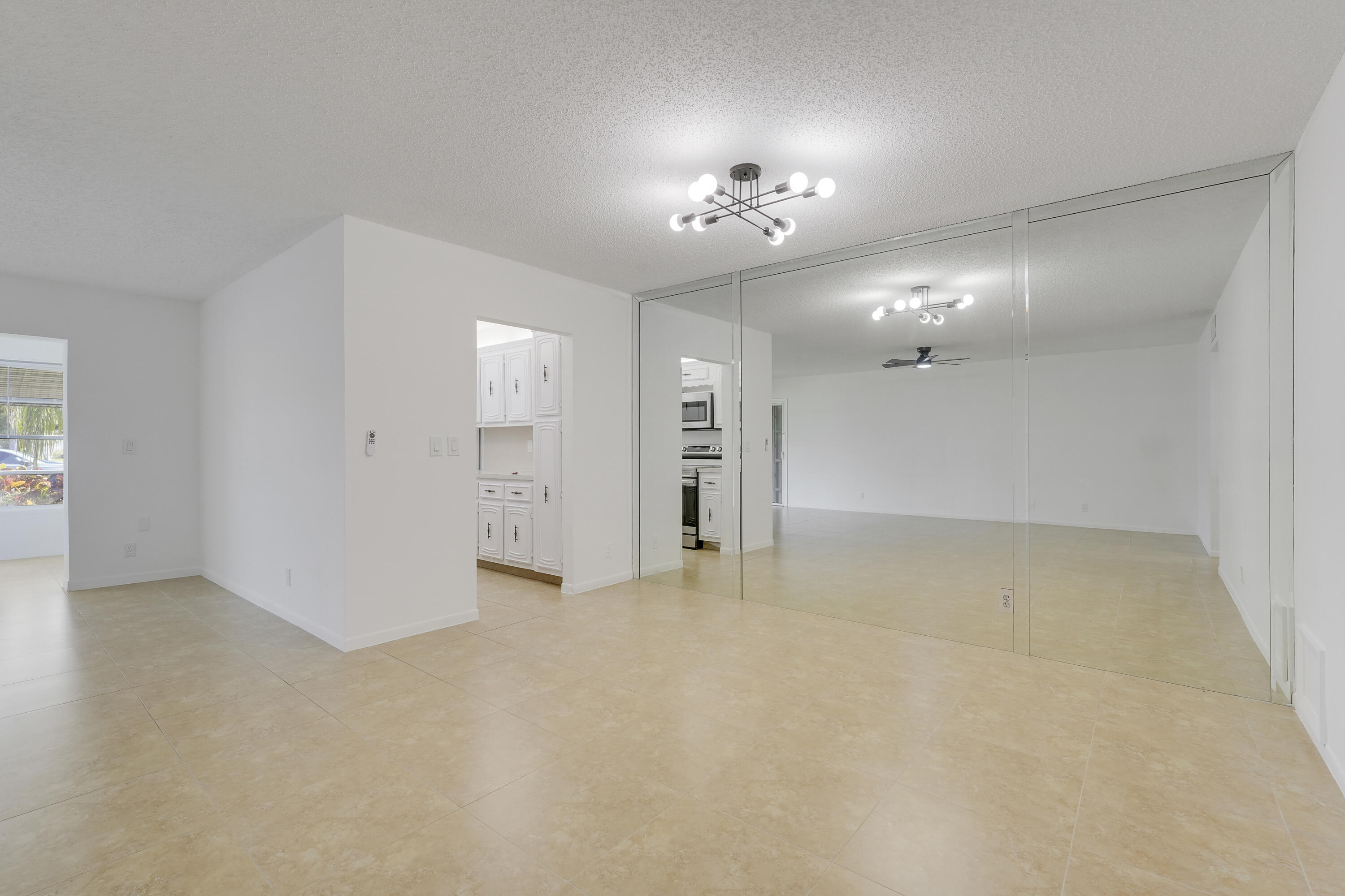 HIGH POINT OF DELRAY SEC 5 CONDO - Residential Lease