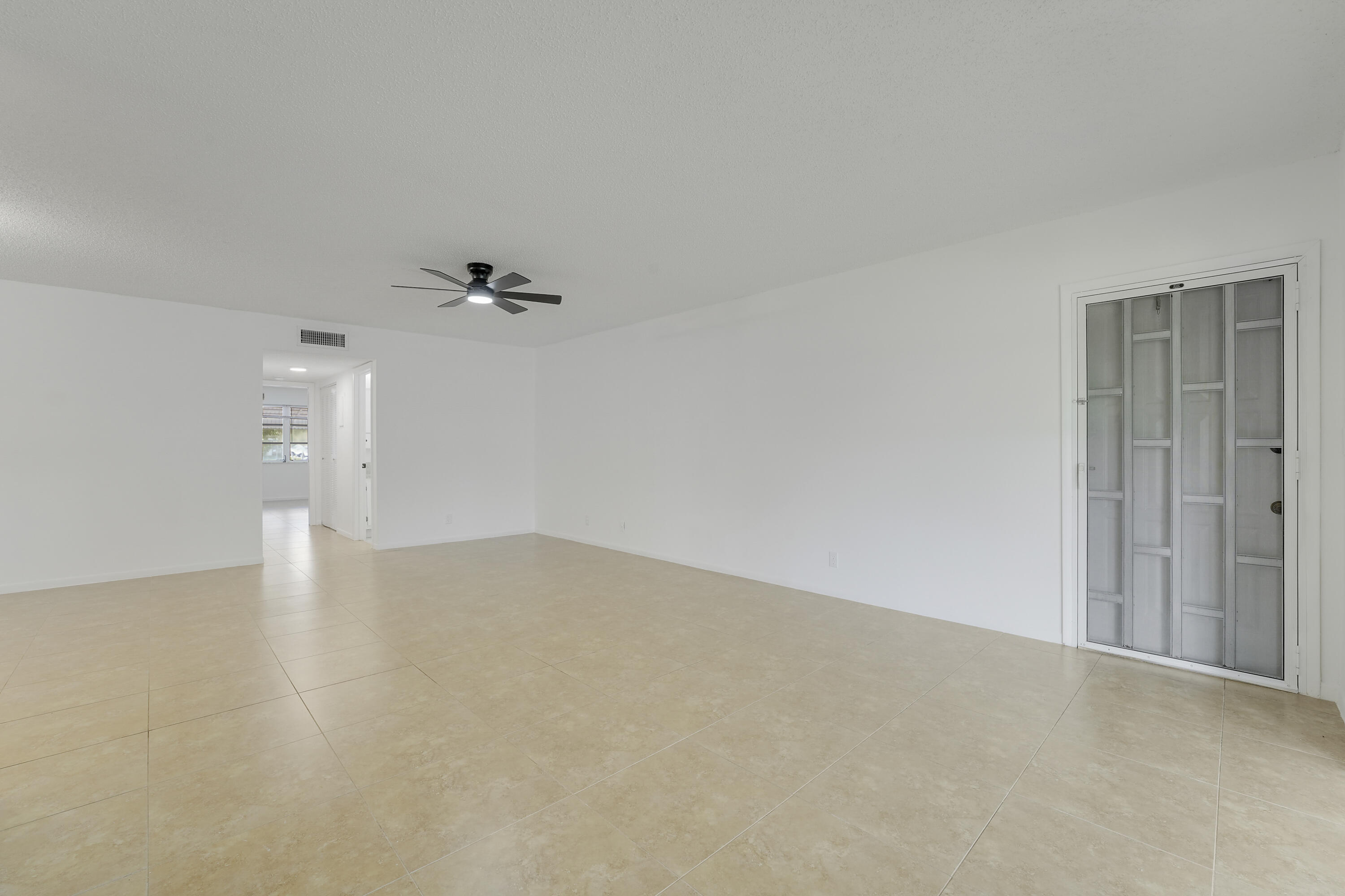 HIGH POINT OF DELRAY SEC 5 CONDO - Residential Lease
