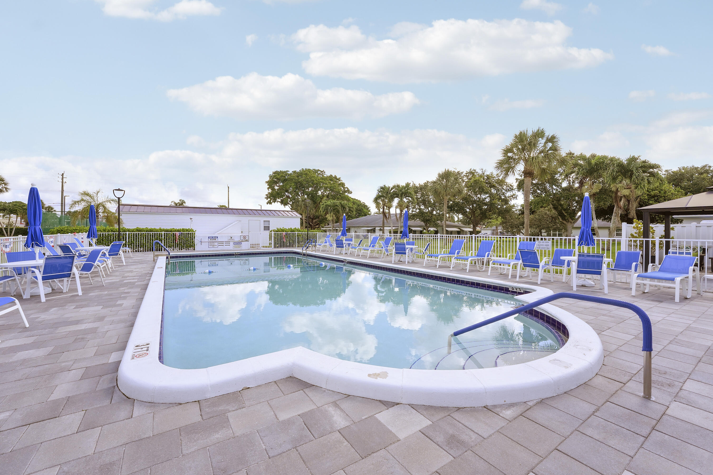 HIGH POINT OF DELRAY SEC 5 CONDO - Residential Lease
