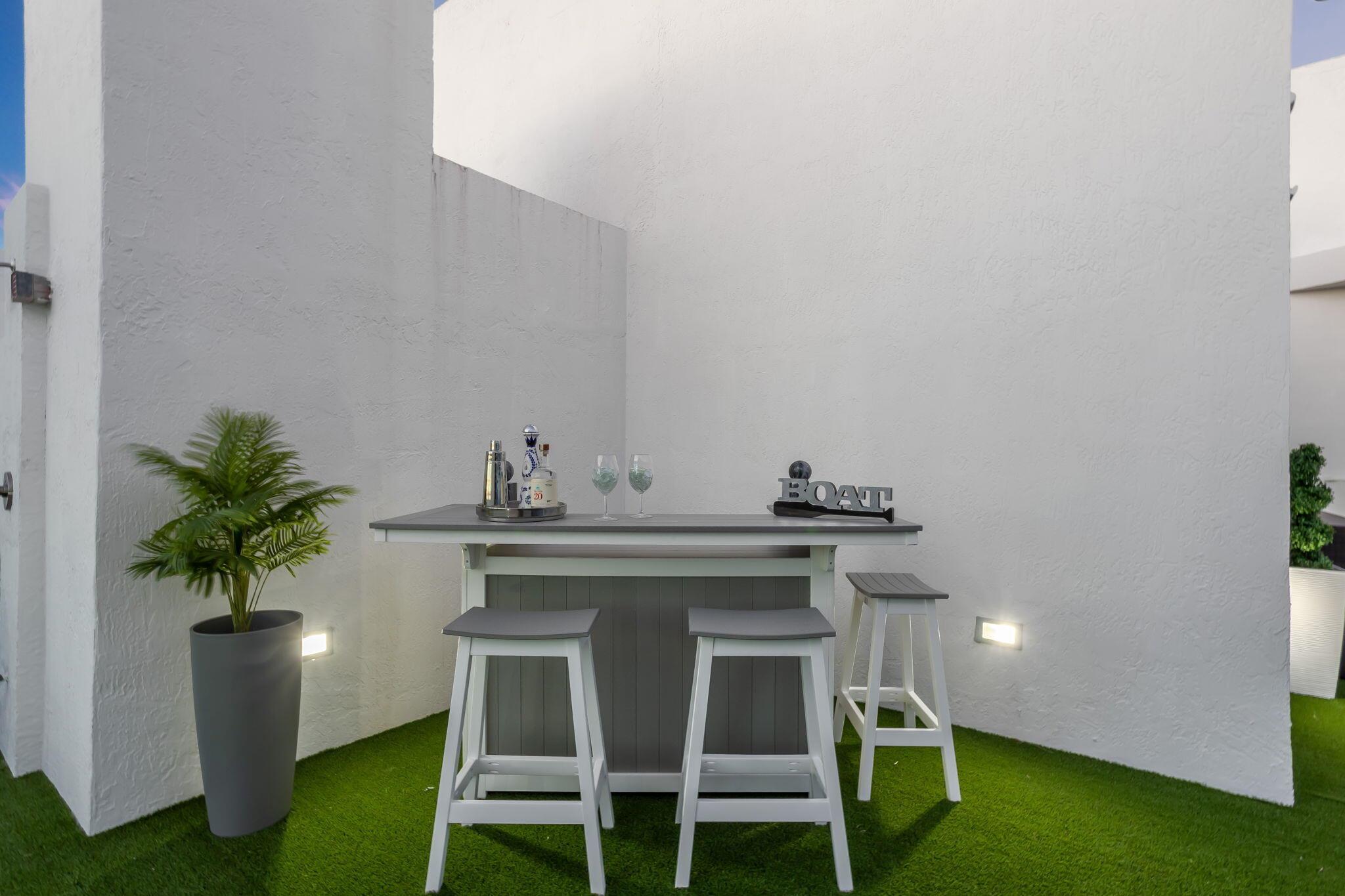 MOSAIC ON MIAMI BEACH CONDO - Residential