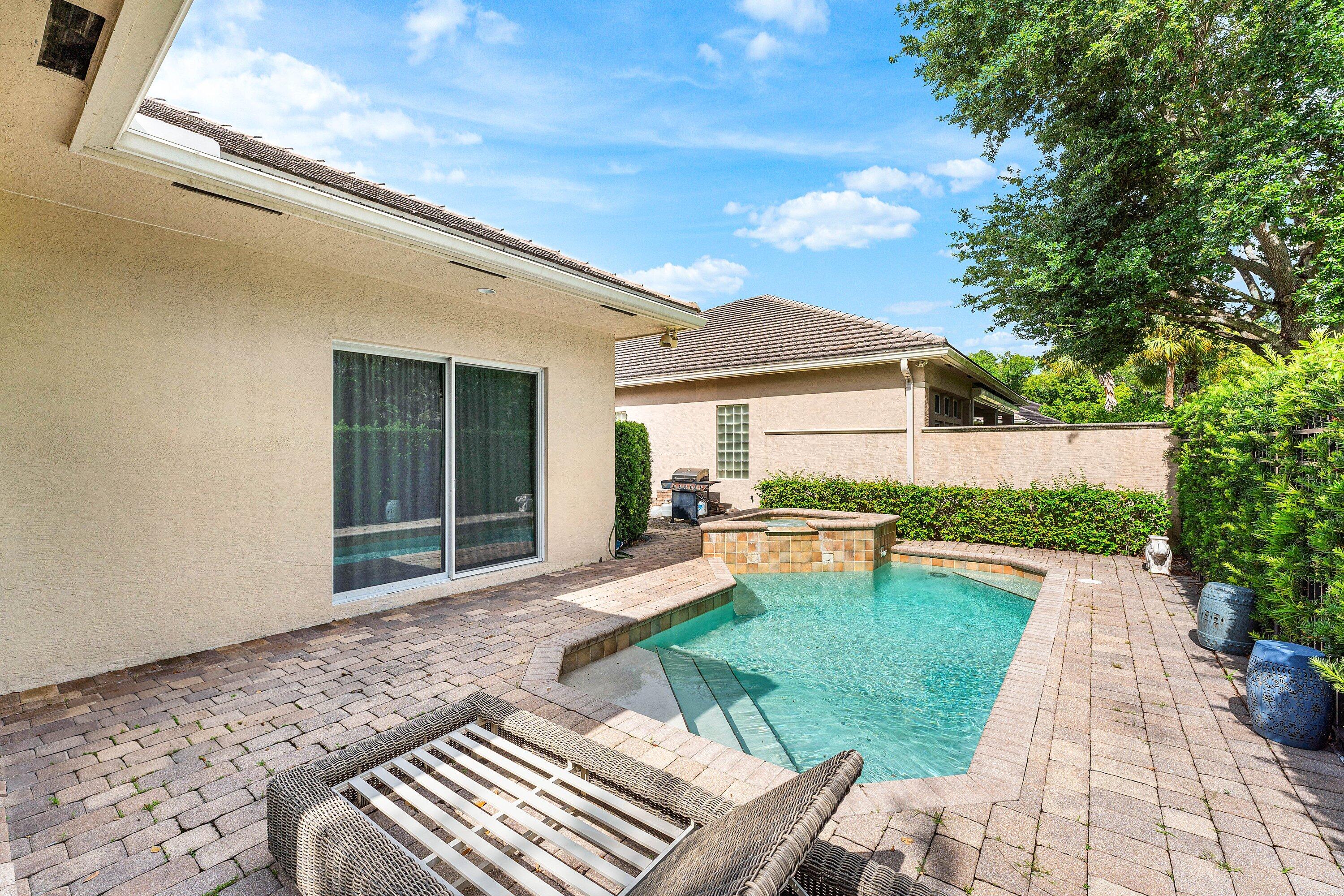 GOLF AND TENNIS VILLAGE PH 3 - Residential