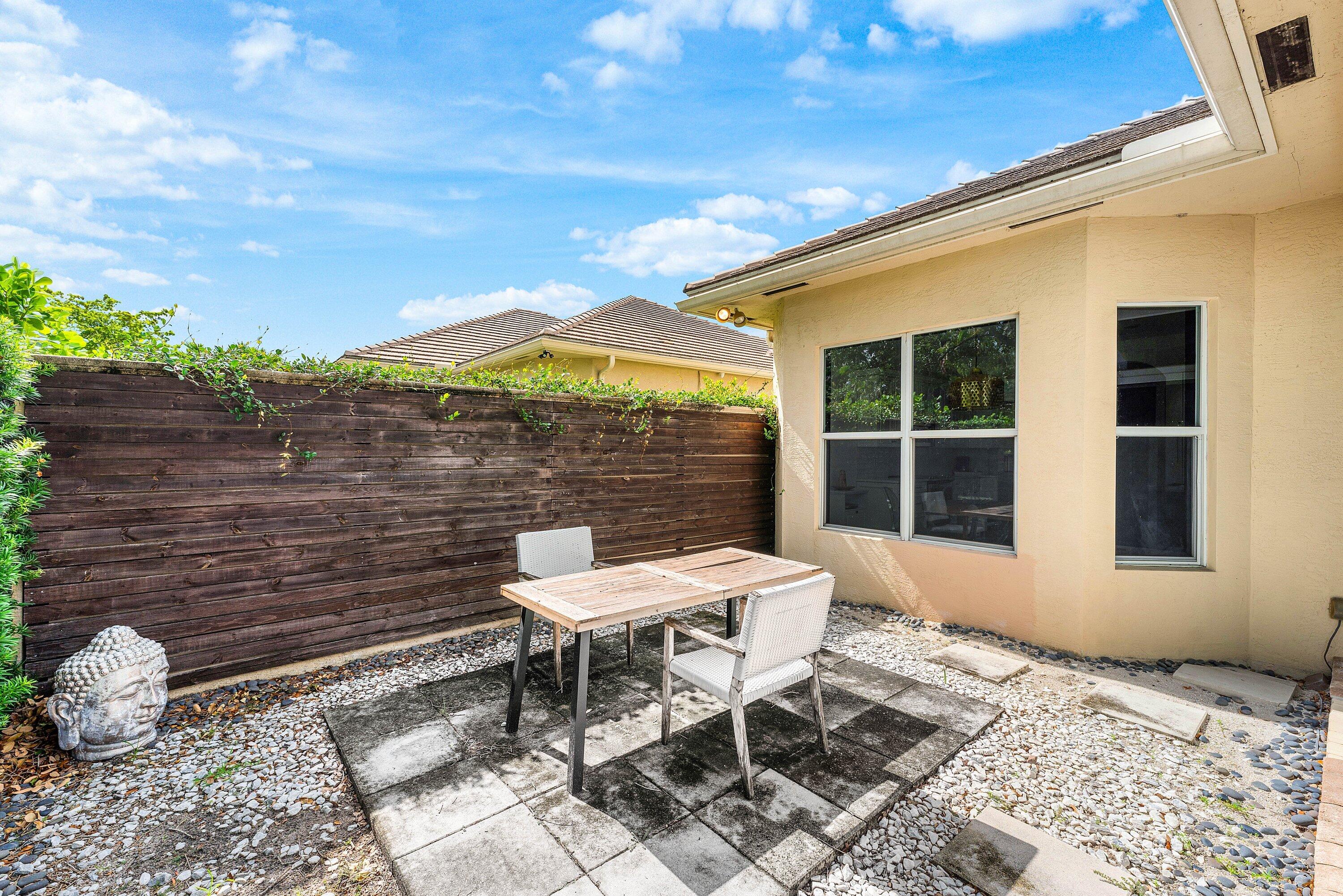 GOLF AND TENNIS VILLAGE PH 3 - Residential