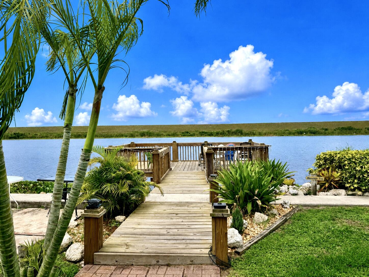 LOG HARBOR CONDOMINIUM - Residential