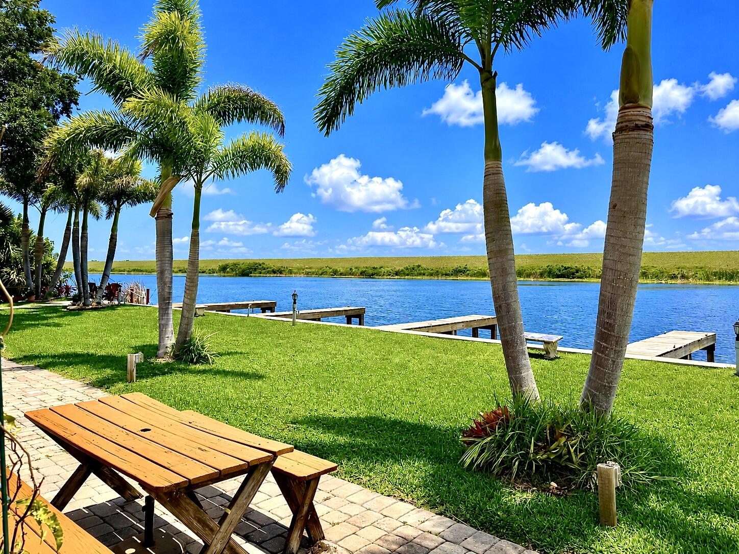 LOG HARBOR CONDOMINIUM - Residential
