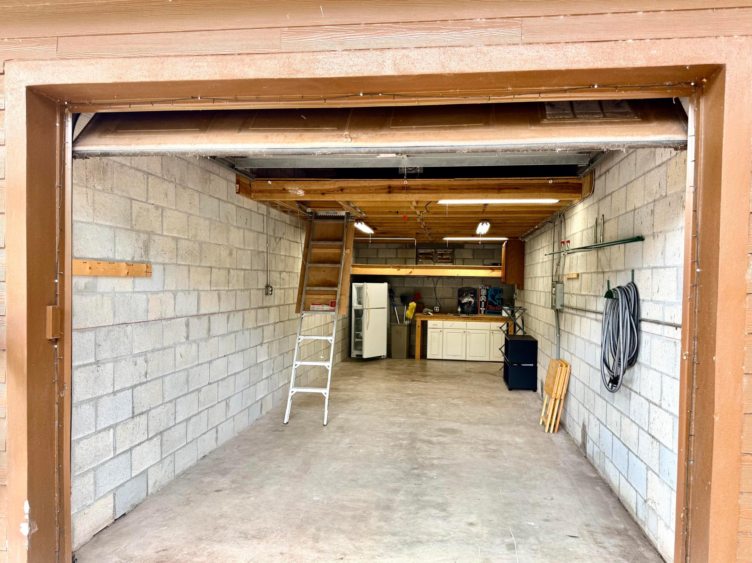 LOG HARBOR CONDOMINIUM - Residential