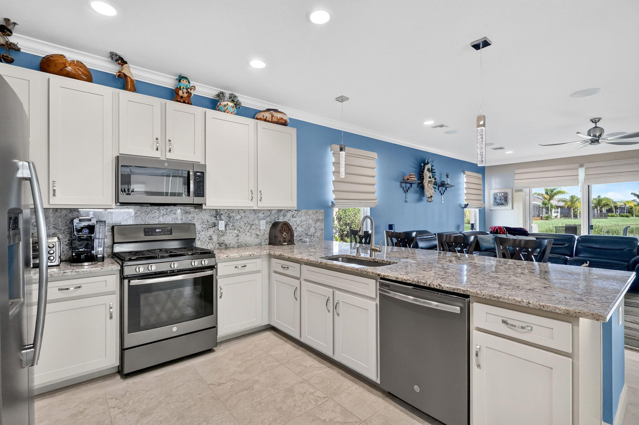 VALENCIA CAY-RIVERLAND - Residential