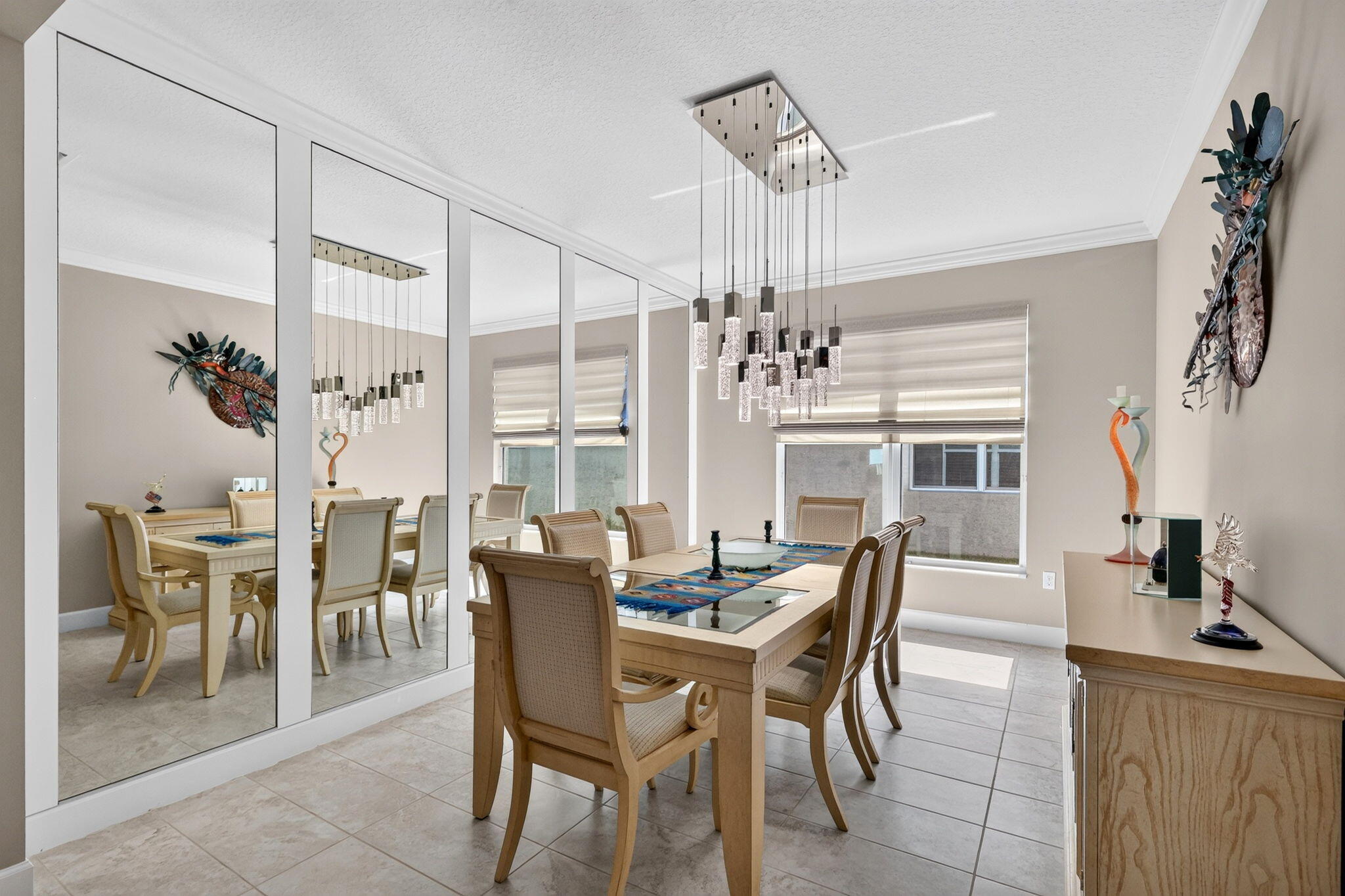 VALENCIA CAY-RIVERLAND - Residential