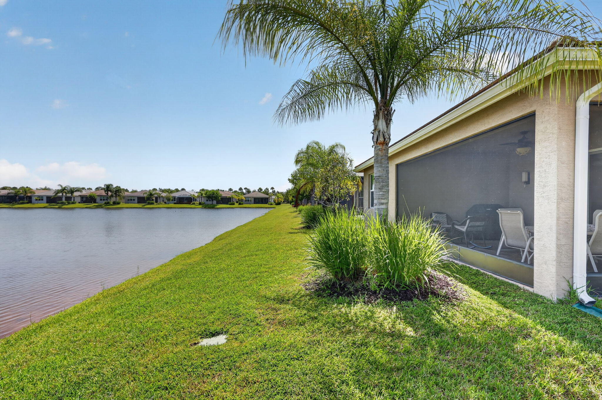 VALENCIA CAY-RIVERLAND - Residential
