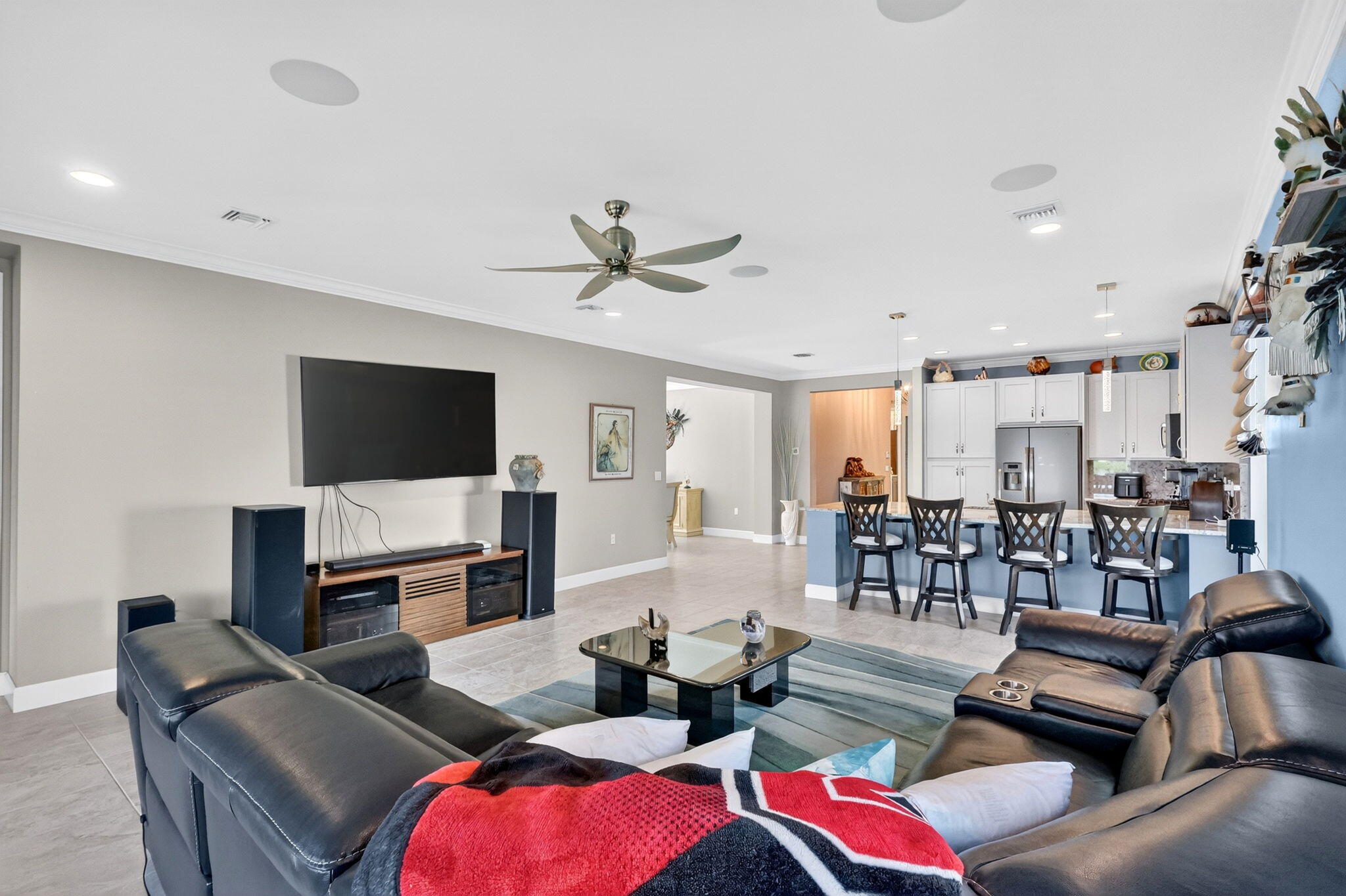 VALENCIA CAY-RIVERLAND - Residential