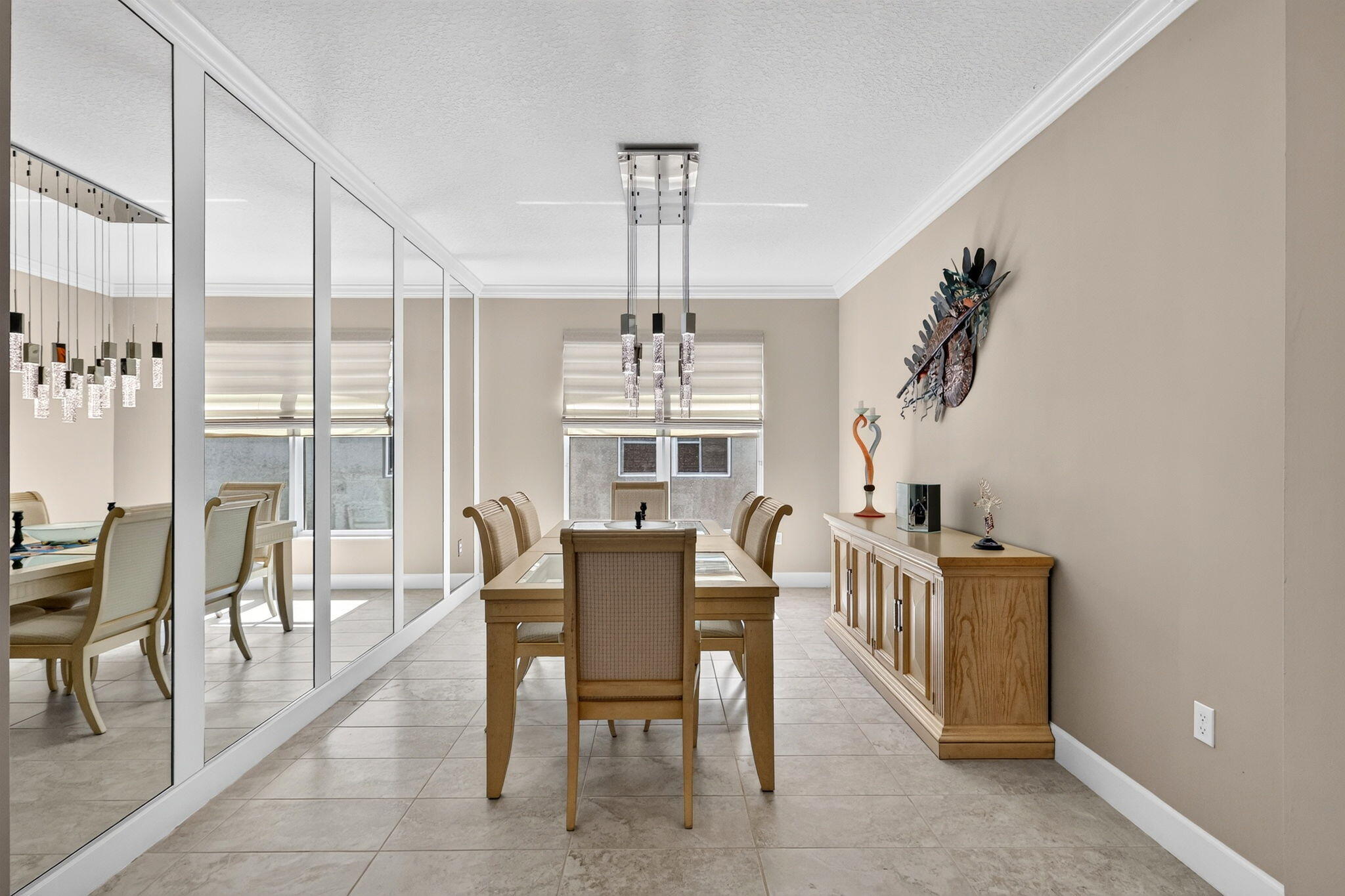 VALENCIA CAY-RIVERLAND - Residential