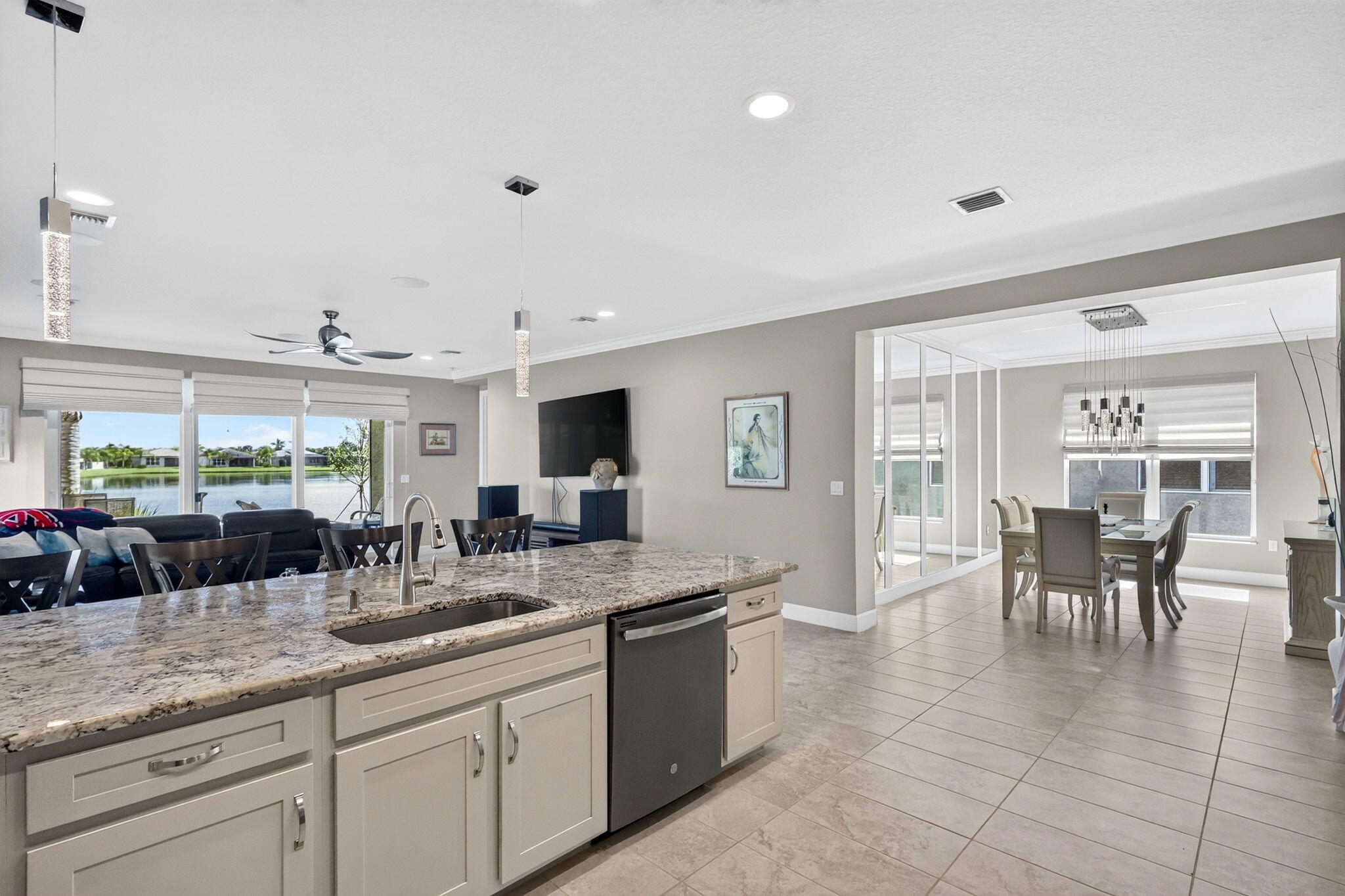 VALENCIA CAY-RIVERLAND - Residential
