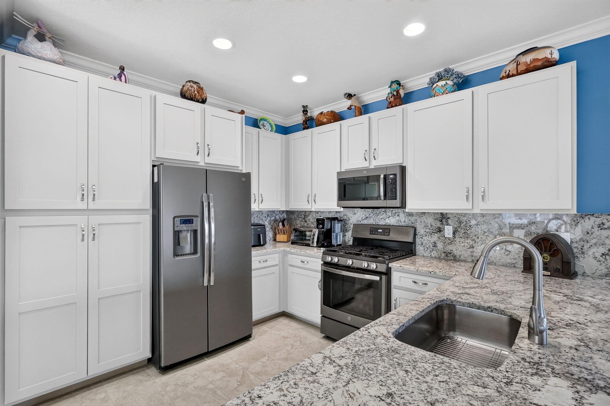 VALENCIA CAY-RIVERLAND - Residential