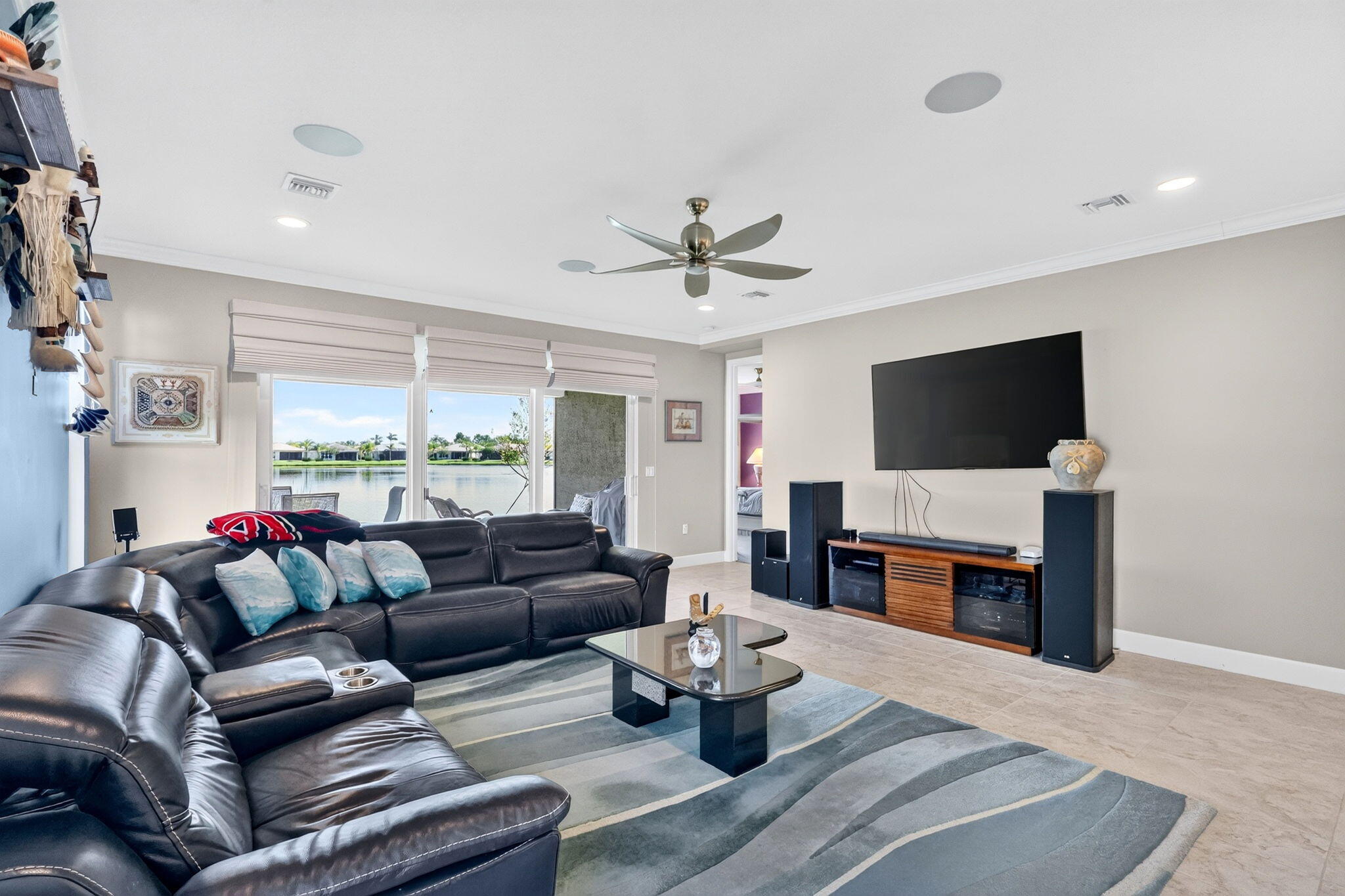VALENCIA CAY-RIVERLAND - Residential