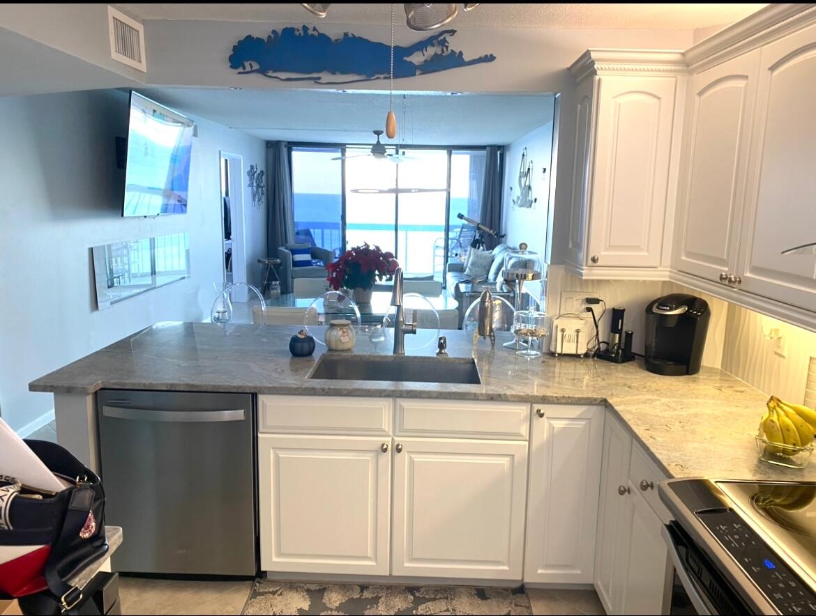 OCEANA OCEANFRONT CONDOMINIUM I - Residential Lease