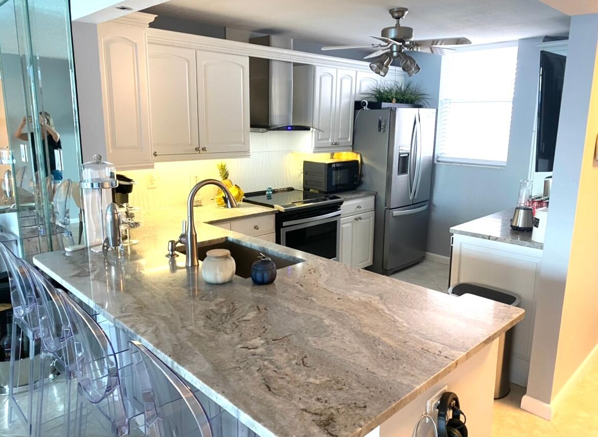 OCEANA OCEANFRONT CONDOMINIUM I - Residential Lease