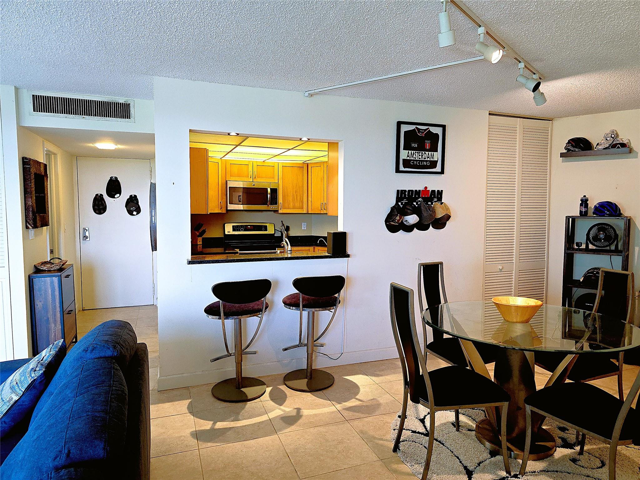 RIVER REACH CONDOMINIUM V - Residential