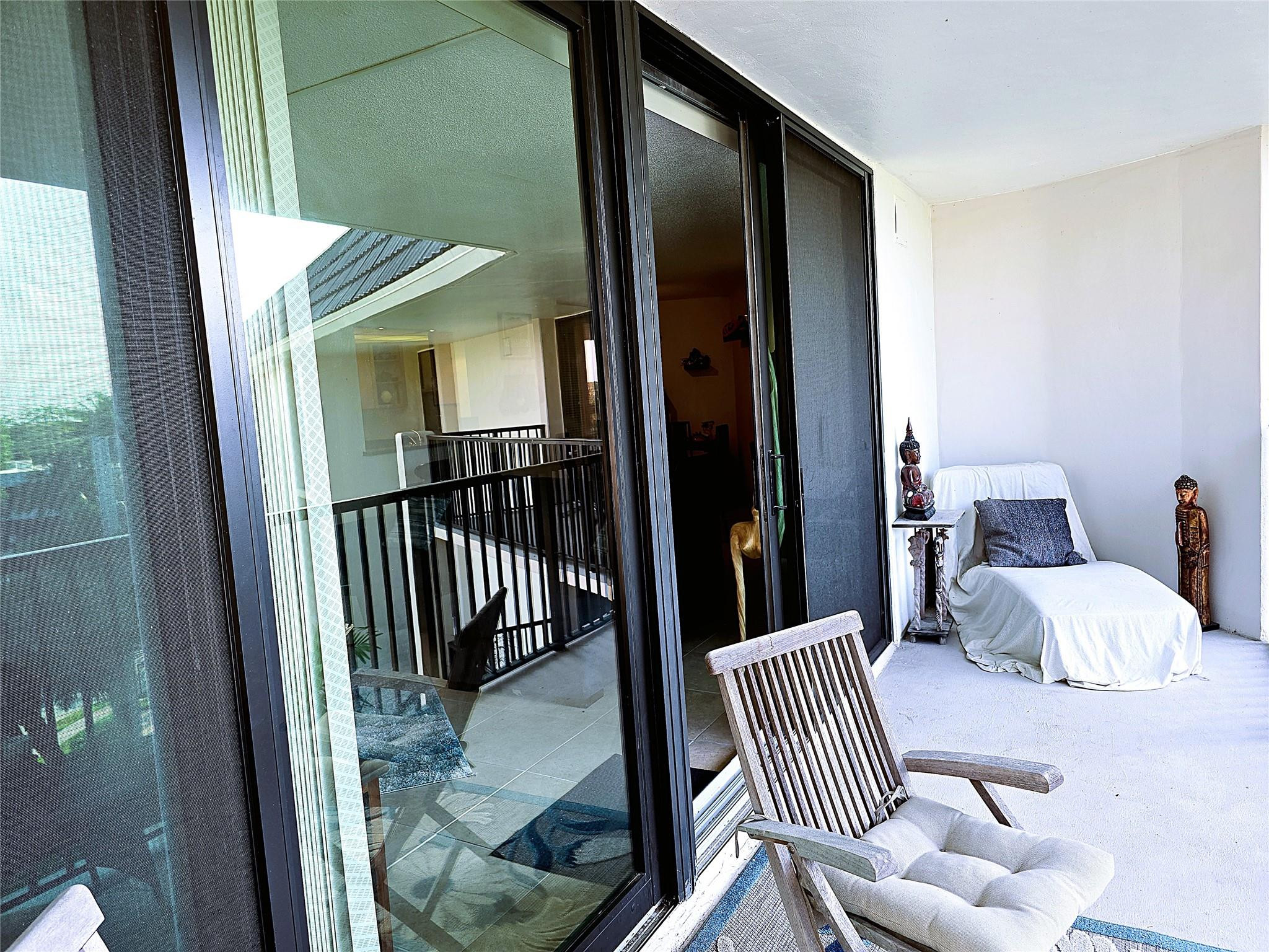 RIVER REACH CONDOMINIUM V - Residential