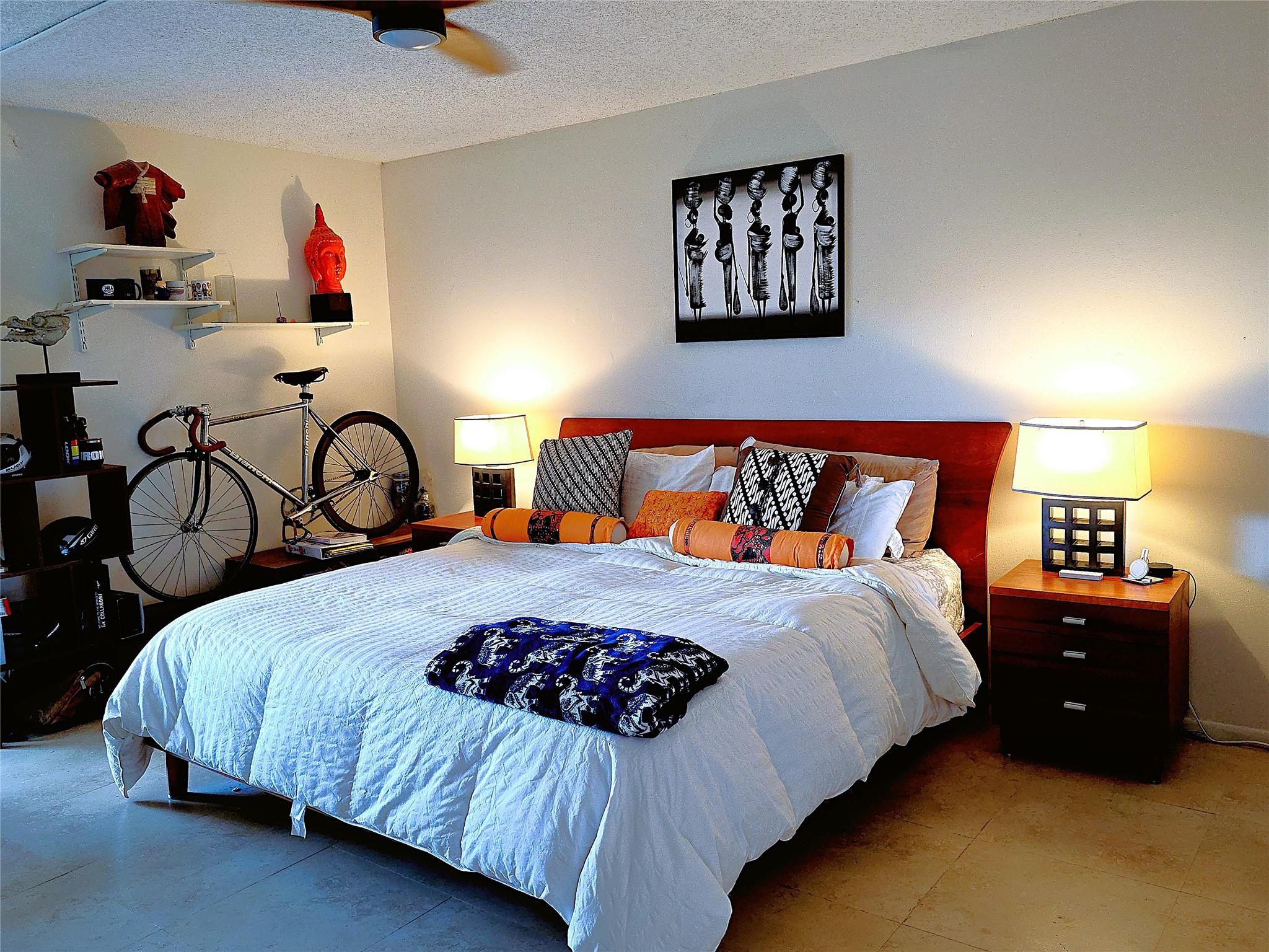 RIVER REACH CONDOMINIUM V - Residential