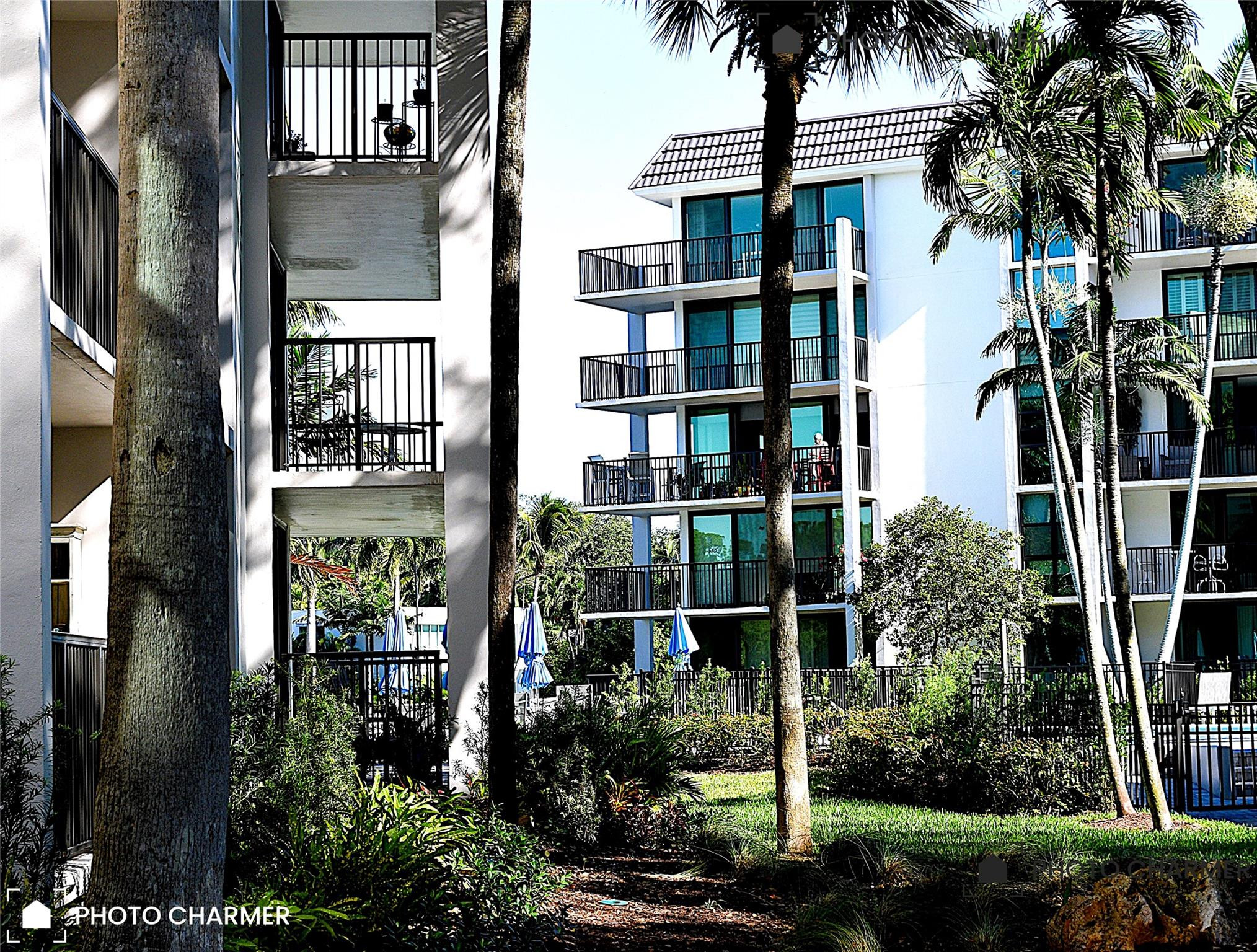 RIVER REACH CONDOMINIUM V - Residential