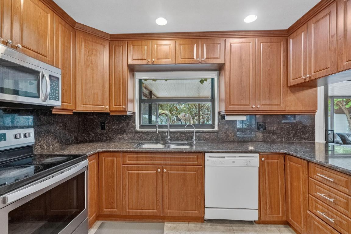 NORTH LAUDERDALE VILLAGE SEC 6 - Residential